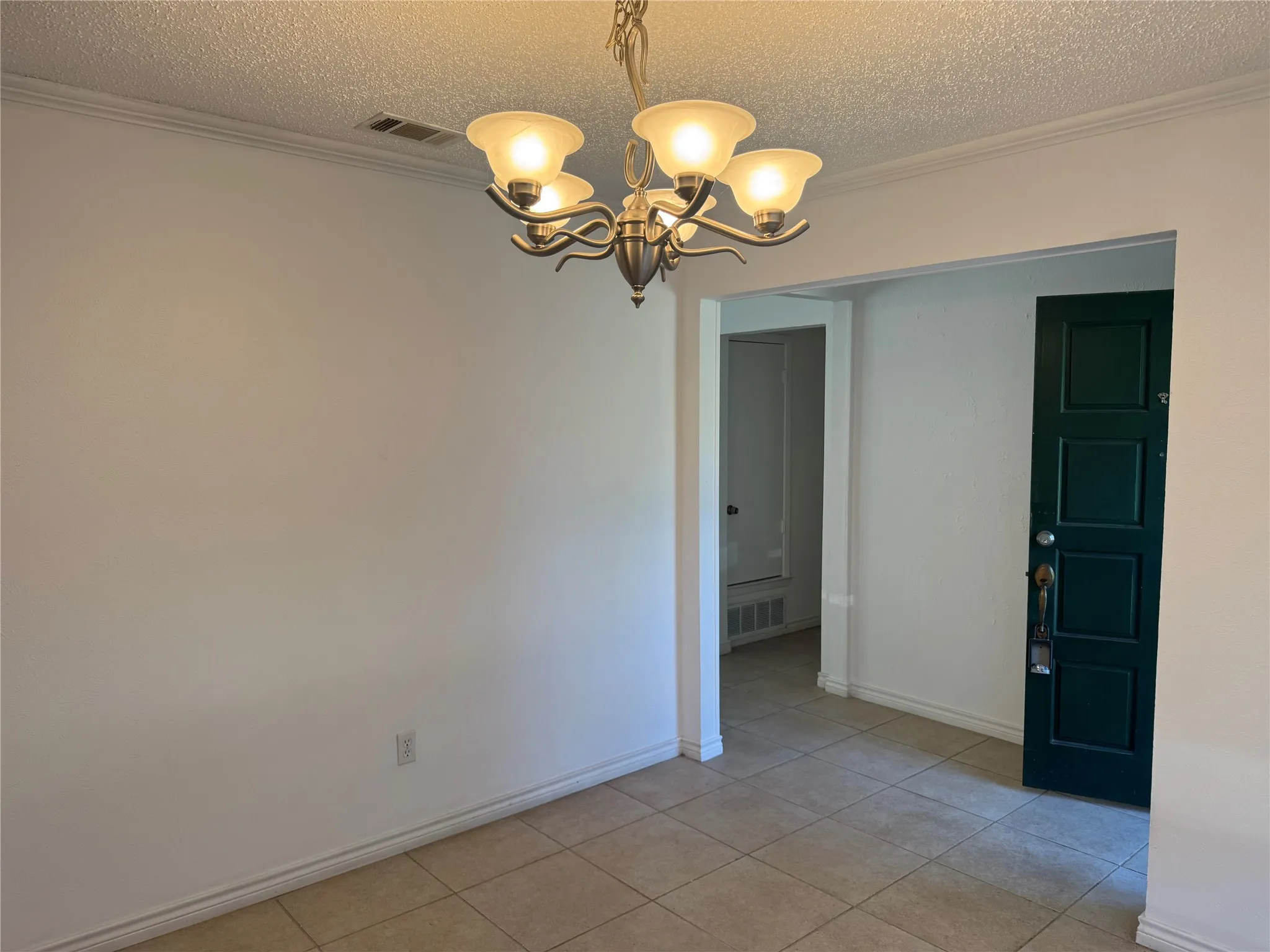 Single Family Residence For Rent in Dallas County , 1715 Carolyn Way, Richardson, Texas 75081, 3 Bedroom, 2 Bathroom, 2 Garage spaces, 1,827 Sqft, built in 1979, mls#21405352, Real Estate Agent in Richardson, Homes For Rent in Dallas county, Homes For Rent in Richardson, Realtor in Richardson Texas, Real Estate Brokerage Independent Realty Texas, Luminita Cordes Realtor
