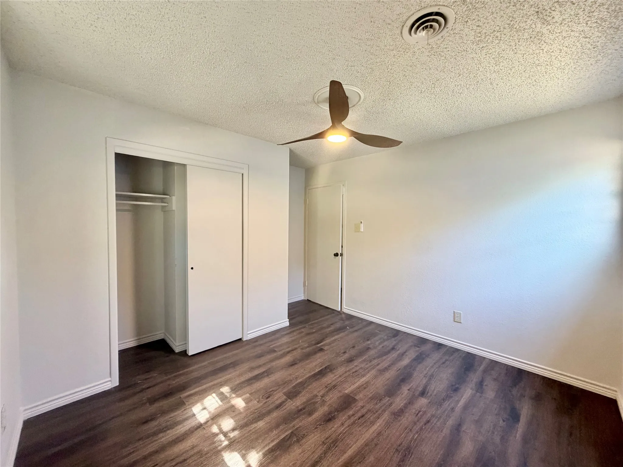 Single Family Residence For Sale in Taylor County , 5344 Durango Drive, Abilene, Texas 79605, 3 Bedroom, 1 Bathroom, Garage spaces, 1,178 Sqft, built in 1958, mls#21404326, Real Estate Agent in Abilene, Homes For Sale in Taylor county, Homes For Sale in Abilene, Realtor in Abilene Texas, Real Estate Brokerage Independent Realty Texas, Luminita Cordes Realtor