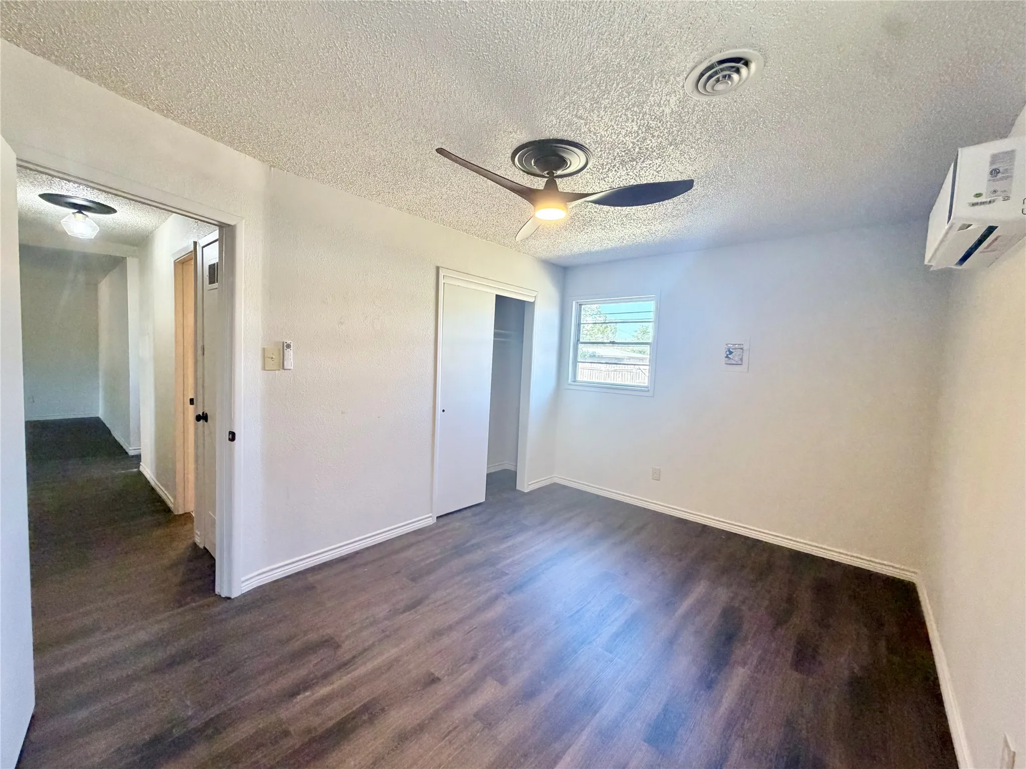 Single Family Residence For Sale in Taylor County , 5344 Durango Drive, Abilene, Texas 79605, 3 Bedroom, 1 Bathroom, Garage spaces, 1,178 Sqft, built in 1958, mls#21404326, Real Estate Agent in Abilene, Homes For Sale in Taylor county, Homes For Sale in Abilene, Realtor in Abilene Texas, Real Estate Brokerage Independent Realty Texas, Luminita Cordes Realtor