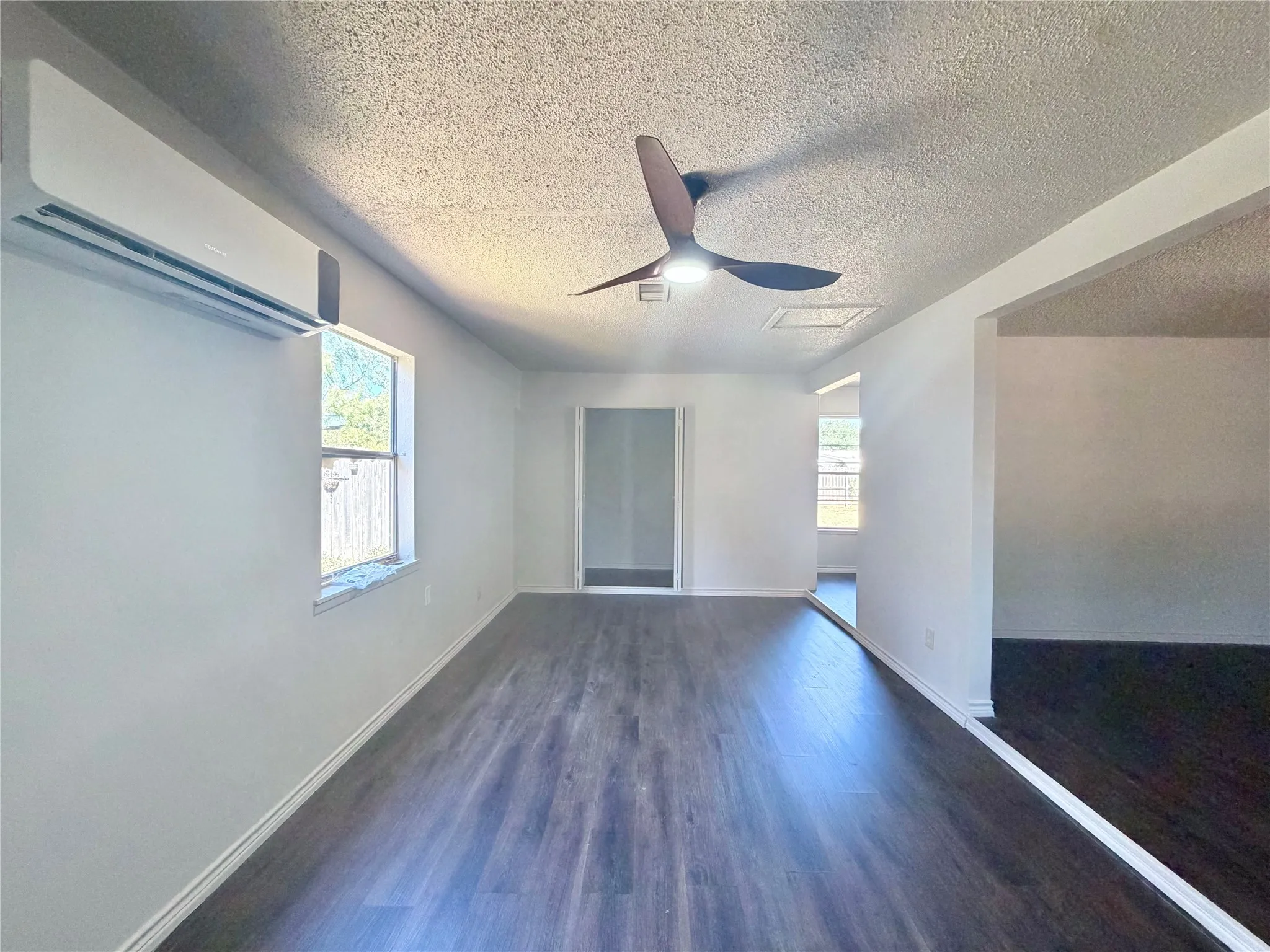 Single Family Residence For Sale in Taylor County , 5344 Durango Drive, Abilene, Texas 79605, 3 Bedroom, 1 Bathroom, Garage spaces, 1,178 Sqft, built in 1958, mls#21404326, Real Estate Agent in Abilene, Homes For Sale in Taylor county, Homes For Sale in Abilene, Realtor in Abilene Texas, Real Estate Brokerage Independent Realty Texas, Luminita Cordes Realtor