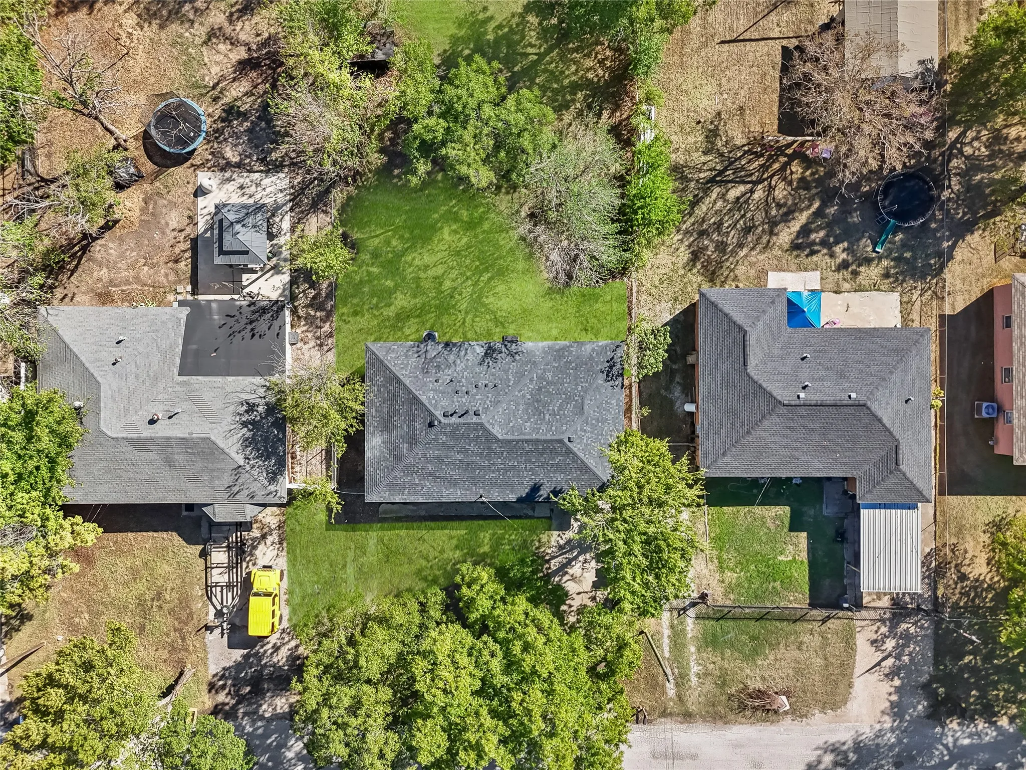 Single Family Residence For Sale in Dallas County , 12924 Mitchell Drive, Balch Springs, Texas 75180, 4 Bedroom, 2 Bathroom, Garage spaces, 1,410 Sqft, built in 1959, mls#21405376, Real Estate Agent in Balch Springs, Homes For Sale in Dallas county, Homes For Sale in Balch Springs, Realtor in Balch Springs Texas, Real Estate Brokerage Independent Realty Texas, Luminita Cordes Realtor