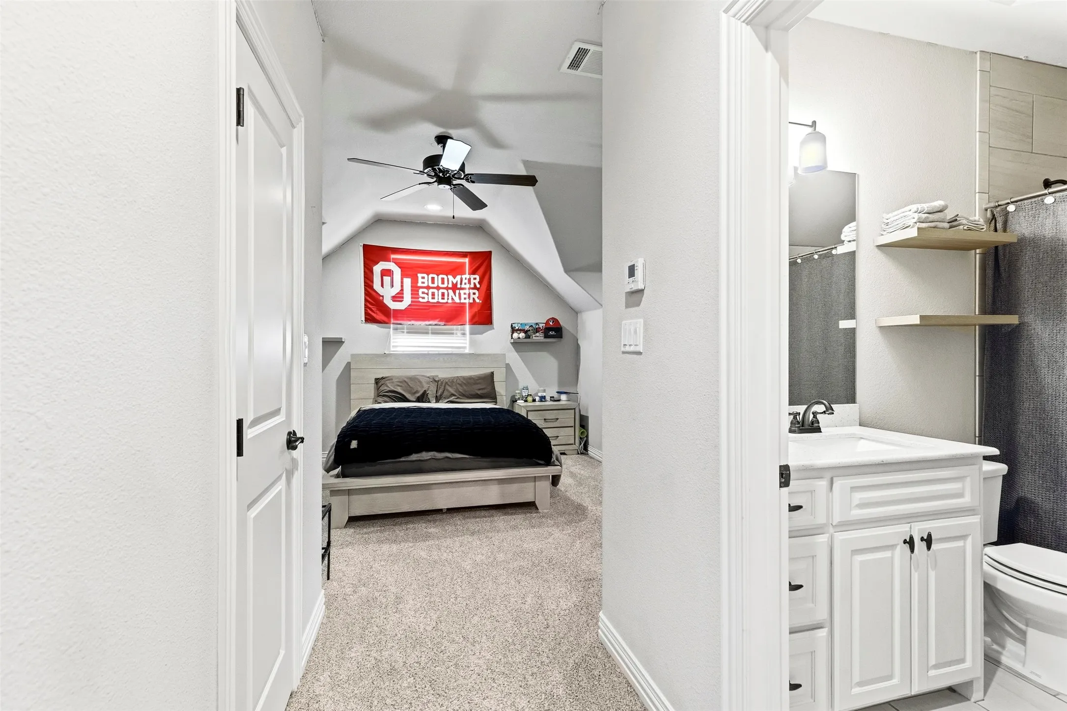 Single Family Residence For Sale in Grayson County , 1037 Addison Avenue, Pottsboro, Texas 75076, 4 Bedroom, 4 Bathroom, 2 Garage spaces, 2,730 Sqft, built in 2018, mls#21405018, Real Estate Agent in Pottsboro, Homes For Sale in Grayson county, Homes For Sale in Pottsboro, Realtor in Pottsboro Texas, Real Estate Brokerage Independent Realty Texas, Luminita Cordes Realtor