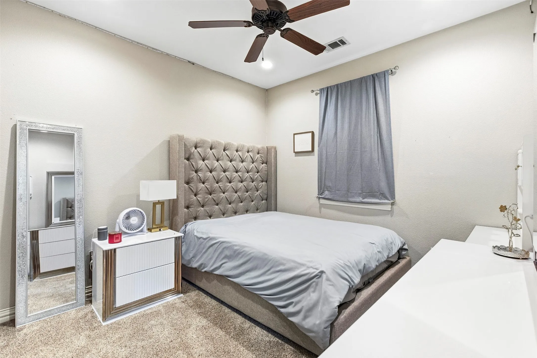 Single Family Residence For Sale in Grayson County , 1037 Addison Avenue, Pottsboro, Texas 75076, 4 Bedroom, 4 Bathroom, 2 Garage spaces, 2,730 Sqft, built in 2018, mls#21405018, Real Estate Agent in Pottsboro, Homes For Sale in Grayson county, Homes For Sale in Pottsboro, Realtor in Pottsboro Texas, Real Estate Brokerage Independent Realty Texas, Luminita Cordes Realtor