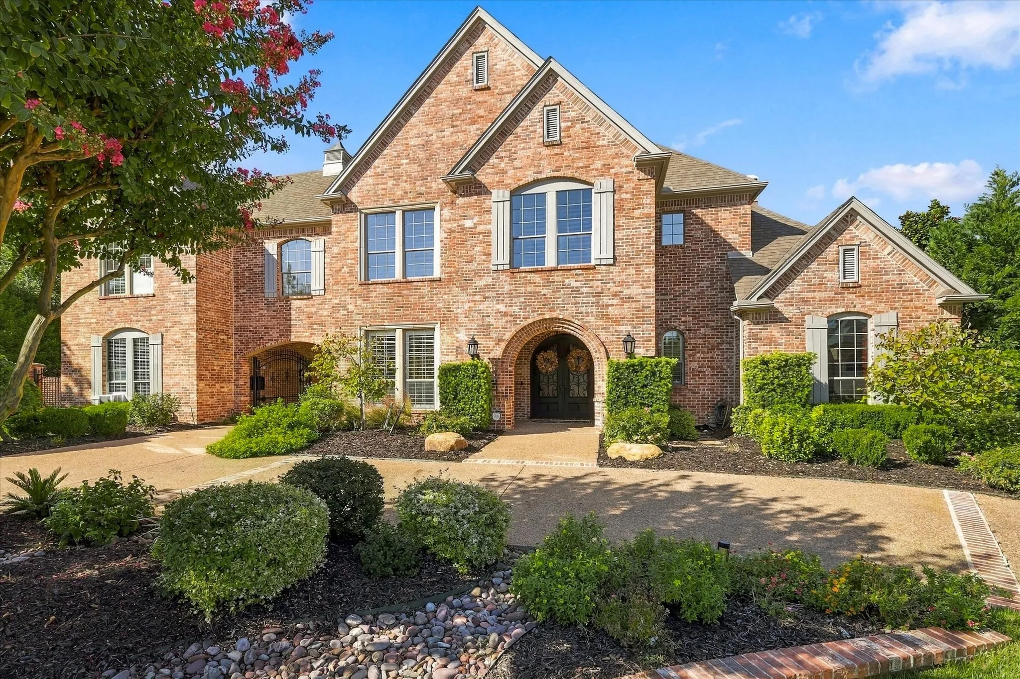 Single Family Residence For Sale