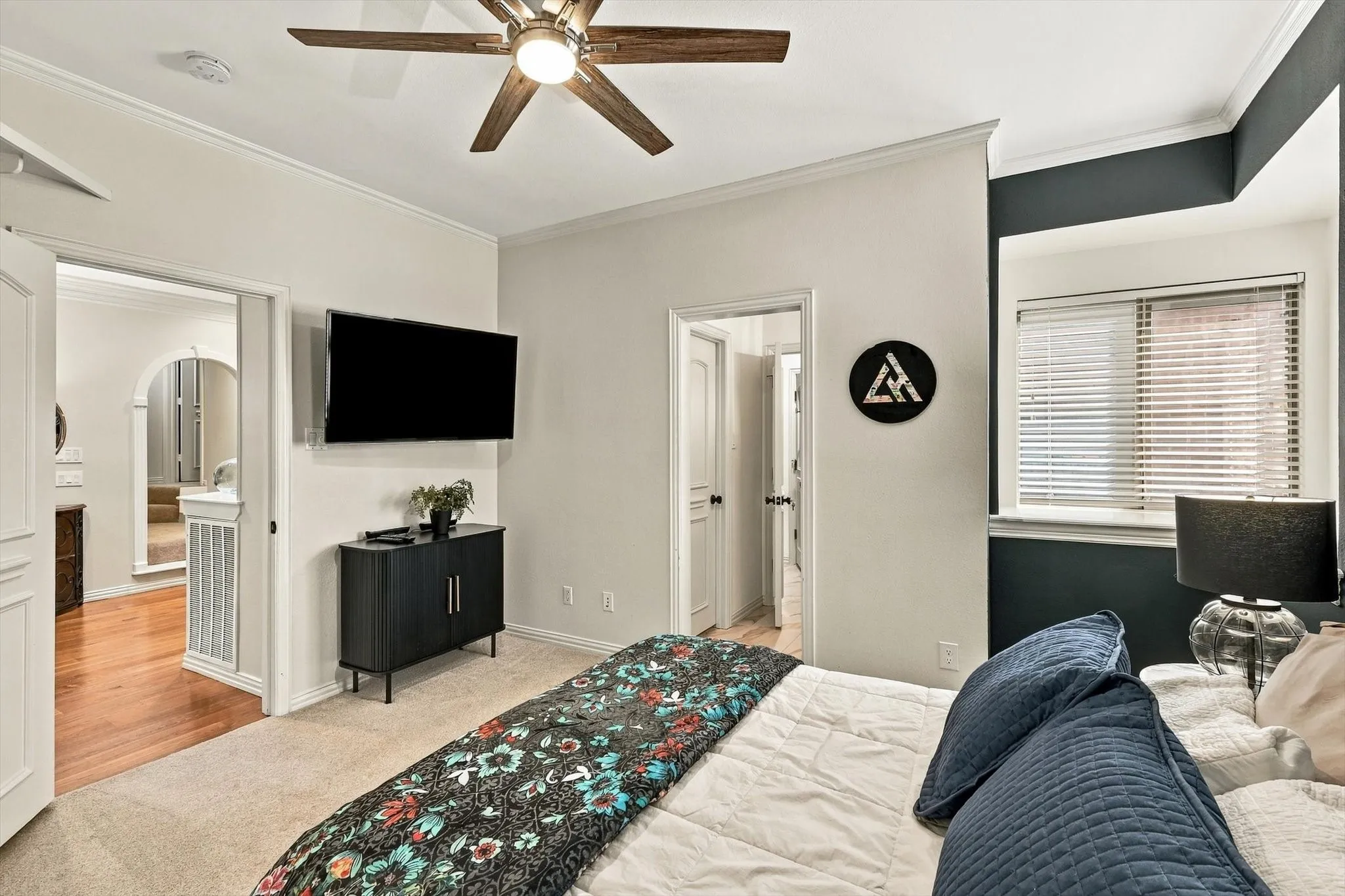 Single Family Residence For Sale in Tarrant County , 404 Alexandria Circle, Southlake, Texas 76092, 5 Bedroom, 6 Bathroom, 3 Garage spaces, 5,640 Sqft, built in 1998, mls#21393454, Real Estate Agent in Southlake, Homes For Sale in Tarrant county, Homes For Sale in Southlake, Realtor in Southlake Texas, Real Estate Brokerage Independent Realty Texas, Luminita Cordes Realtor
