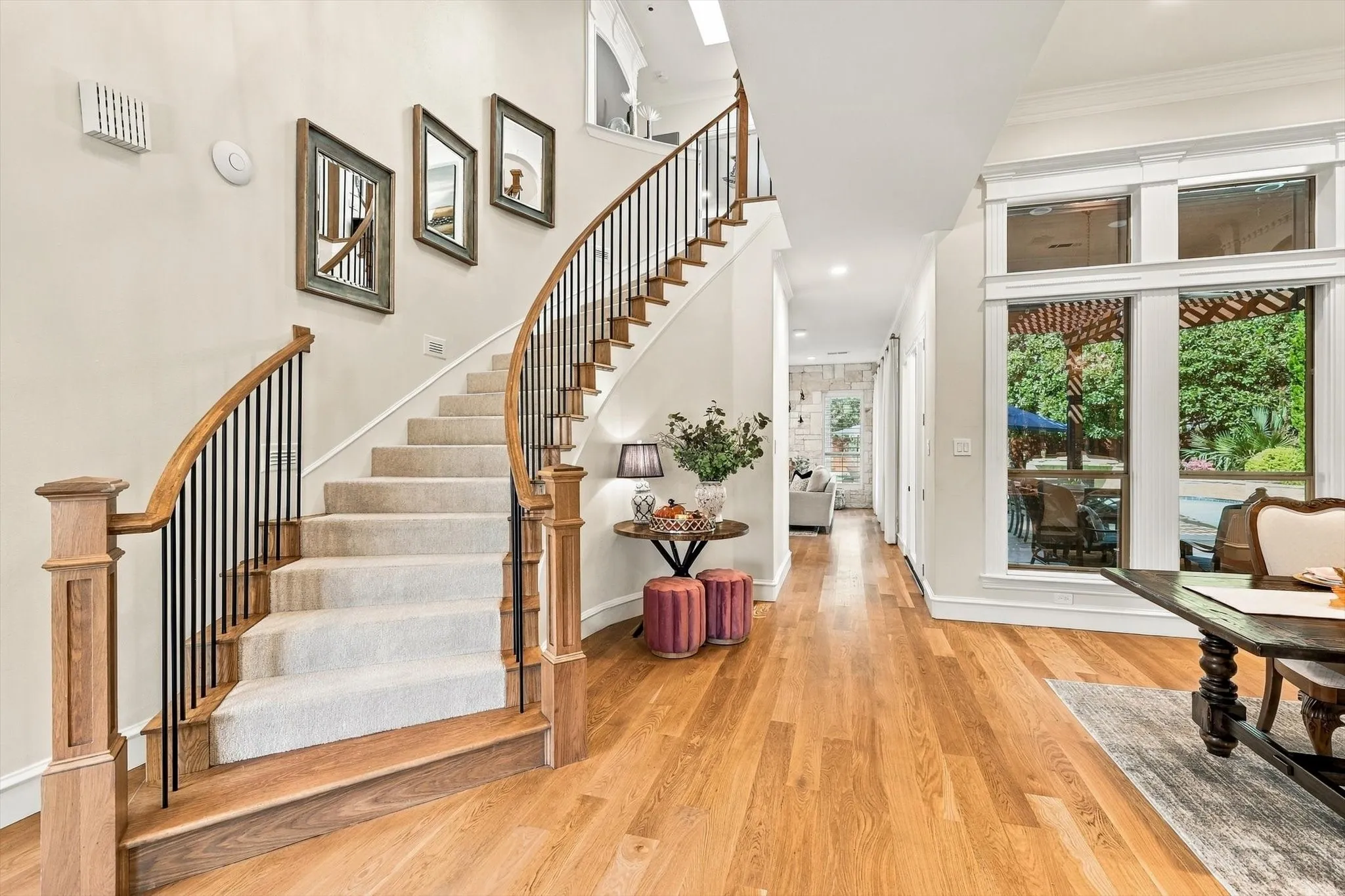 Single Family Residence For Sale in Tarrant County , 404 Alexandria Circle, Southlake, Texas 76092, 5 Bedroom, 6 Bathroom, 3 Garage spaces, 5,640 Sqft, built in 1998, mls#21393454, Real Estate Agent in Southlake, Homes For Sale in Tarrant county, Homes For Sale in Southlake, Realtor in Southlake Texas, Real Estate Brokerage Independent Realty Texas, Luminita Cordes Realtor