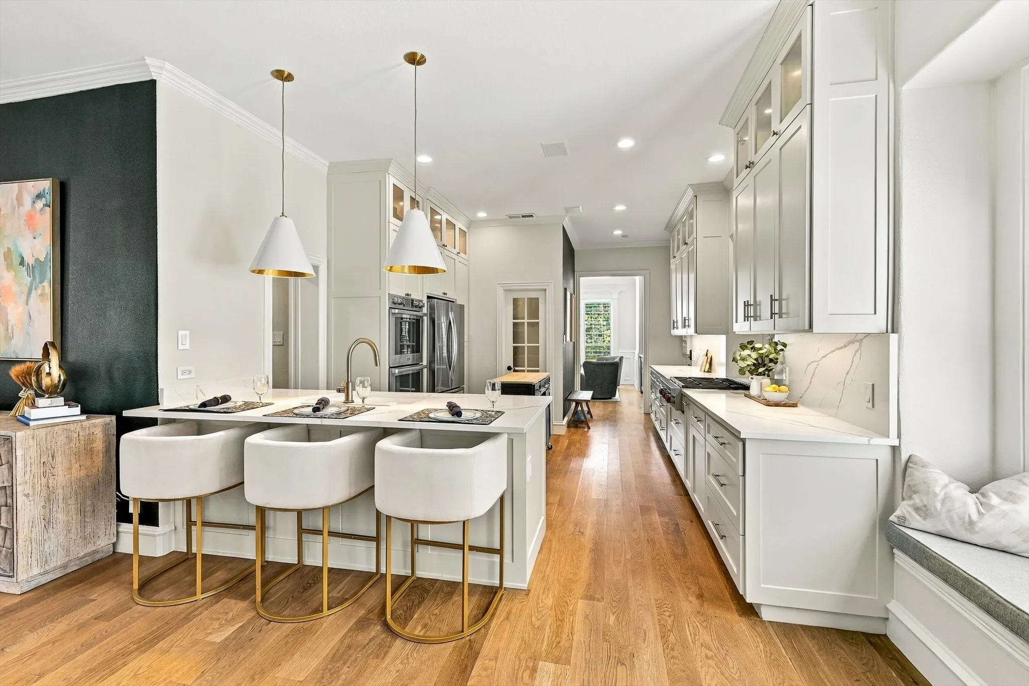 Single Family Residence For Sale in Tarrant County , 404 Alexandria Circle, Southlake, Texas 76092, 5 Bedroom, 6 Bathroom, 3 Garage spaces, 5,640 Sqft, built in 1998, mls#21393454, Real Estate Agent in Southlake, Homes For Sale in Tarrant county, Homes For Sale in Southlake, Realtor in Southlake Texas, Real Estate Brokerage Independent Realty Texas, Luminita Cordes Realtor