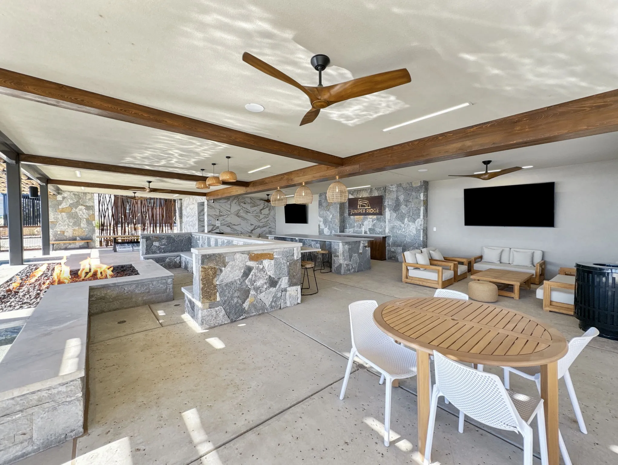 Single Family Residence For Sale in Palo Pinto County , 4 Breakwater Bend, Graford, Texas 76449, 4 Bedroom, 5 Bathroom, 1 Garage spaces, 2,881 Sqft, built in 2023, mls#21404818, Real Estate Agent in Graford, Homes For Sale in Palo Pinto county, Homes For Sale in Graford, Realtor in Graford Texas, Real Estate Brokerage Independent Realty Texas, Luminita Cordes Realtor