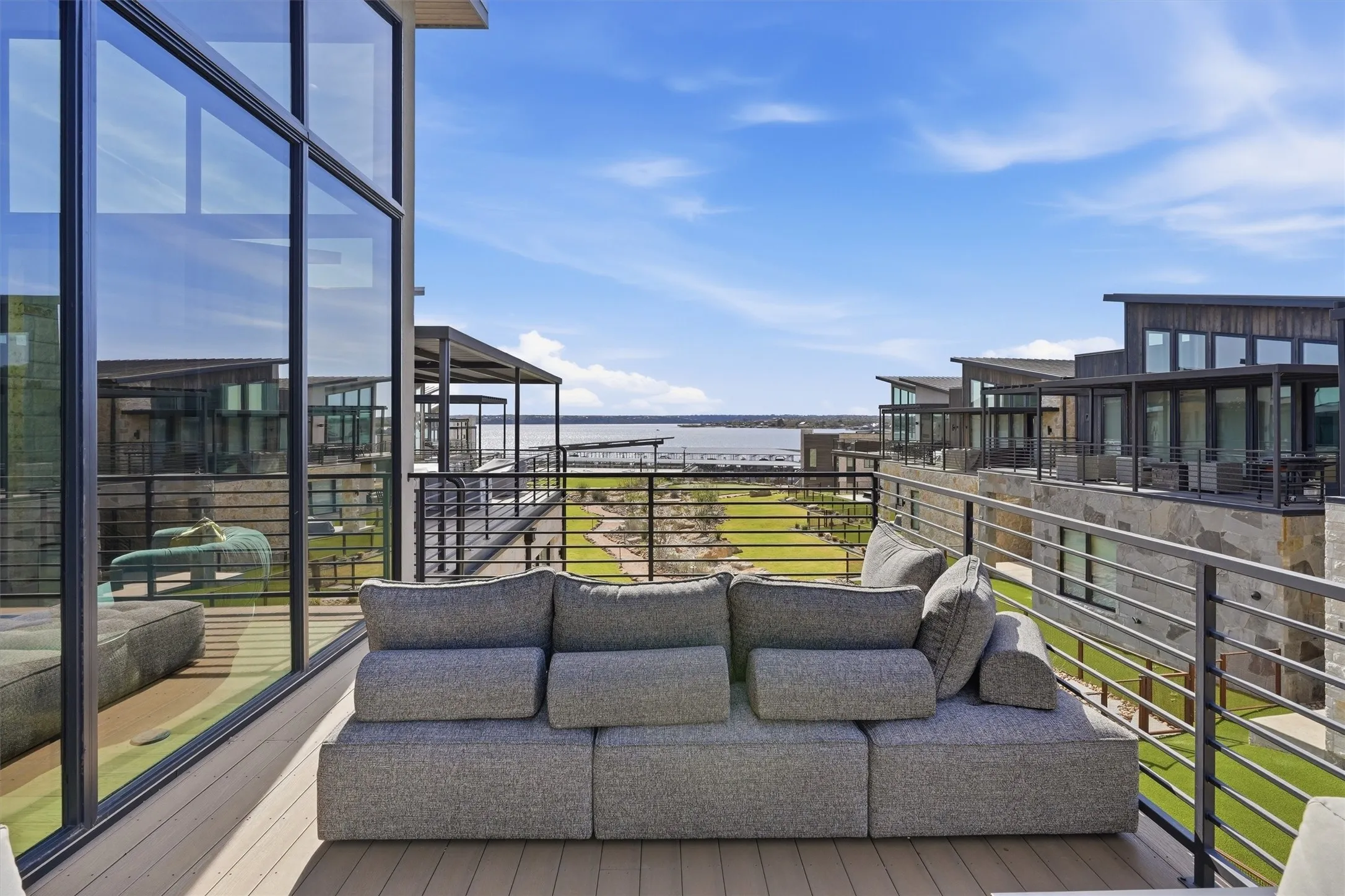 Single Family Residence For Sale in Palo Pinto County , 4 Breakwater Bend, Graford, Texas 76449, 4 Bedroom, 5 Bathroom, 1 Garage spaces, 2,881 Sqft, built in 2023, mls#21404818, Real Estate Agent in Graford, Homes For Sale in Palo Pinto county, Homes For Sale in Graford, Realtor in Graford Texas, Real Estate Brokerage Independent Realty Texas, Luminita Cordes Realtor
