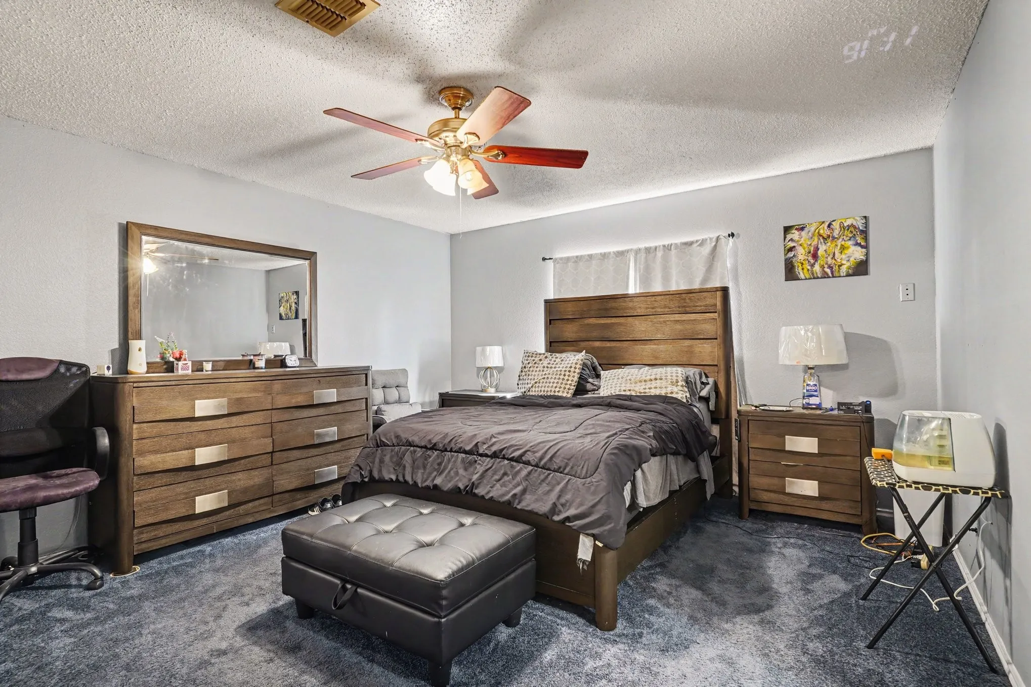 Single Family Residence For Sale in Tarrant County , 3136 Pine Valley Drive, Grand Prairie, Texas 75052, 3 Bedroom, 2 Bathroom, 2 Garage spaces, 1,592 Sqft, built in 1998, mls#21403689, Real Estate Agent in Grand Prairie, Homes For Sale in Tarrant county, Homes For Sale in Grand Prairie, Realtor in Grand Prairie Texas, Real Estate Brokerage Independent Realty Texas, Luminita Cordes Realtor