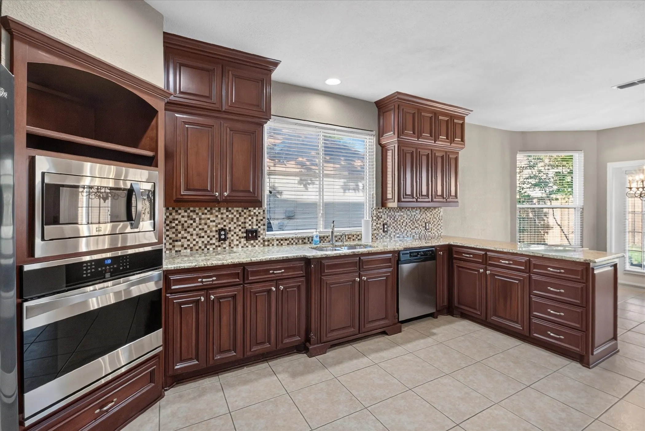 Single Family Residence For Sale in Dallas County , 448 Halifax Drive, Coppell, Texas 75019, 4 Bedroom, 4 Bathroom, 2 Garage spaces, 3,483 Sqft, built in 1991, mls#21403561, Real Estate Agent in Coppell, Homes For Sale in Dallas county, Homes For Sale in Coppell, Realtor in Coppell Texas, Real Estate Brokerage Independent Realty Texas, Luminita Cordes Realtor