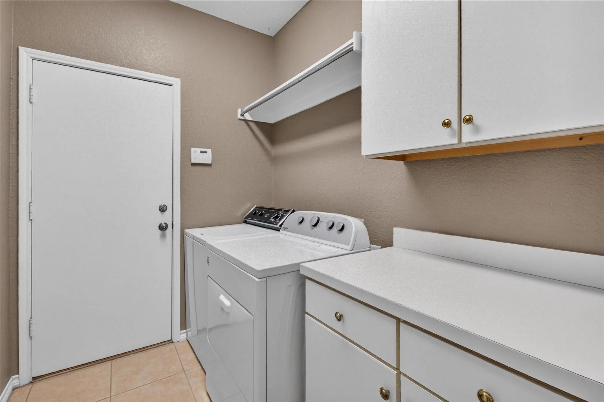 Single Family Residence For Sale in Dallas County , 448 Halifax Drive, Coppell, Texas 75019, 4 Bedroom, 4 Bathroom, 2 Garage spaces, 3,483 Sqft, built in 1991, mls#21403561, Real Estate Agent in Coppell, Homes For Sale in Dallas county, Homes For Sale in Coppell, Realtor in Coppell Texas, Real Estate Brokerage Independent Realty Texas, Luminita Cordes Realtor