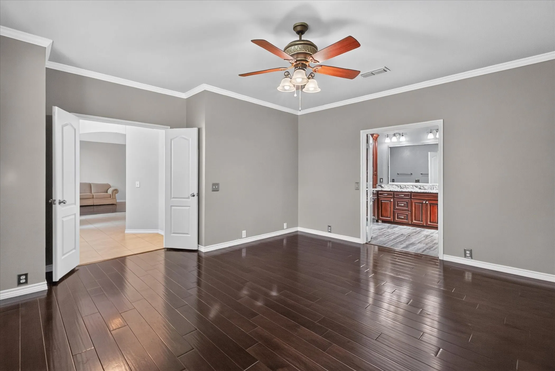 Single Family Residence For Sale in Dallas County , 448 Halifax Drive, Coppell, Texas 75019, 4 Bedroom, 4 Bathroom, 2 Garage spaces, 3,483 Sqft, built in 1991, mls#21403561, Real Estate Agent in Coppell, Homes For Sale in Dallas county, Homes For Sale in Coppell, Realtor in Coppell Texas, Real Estate Brokerage Independent Realty Texas, Luminita Cordes Realtor