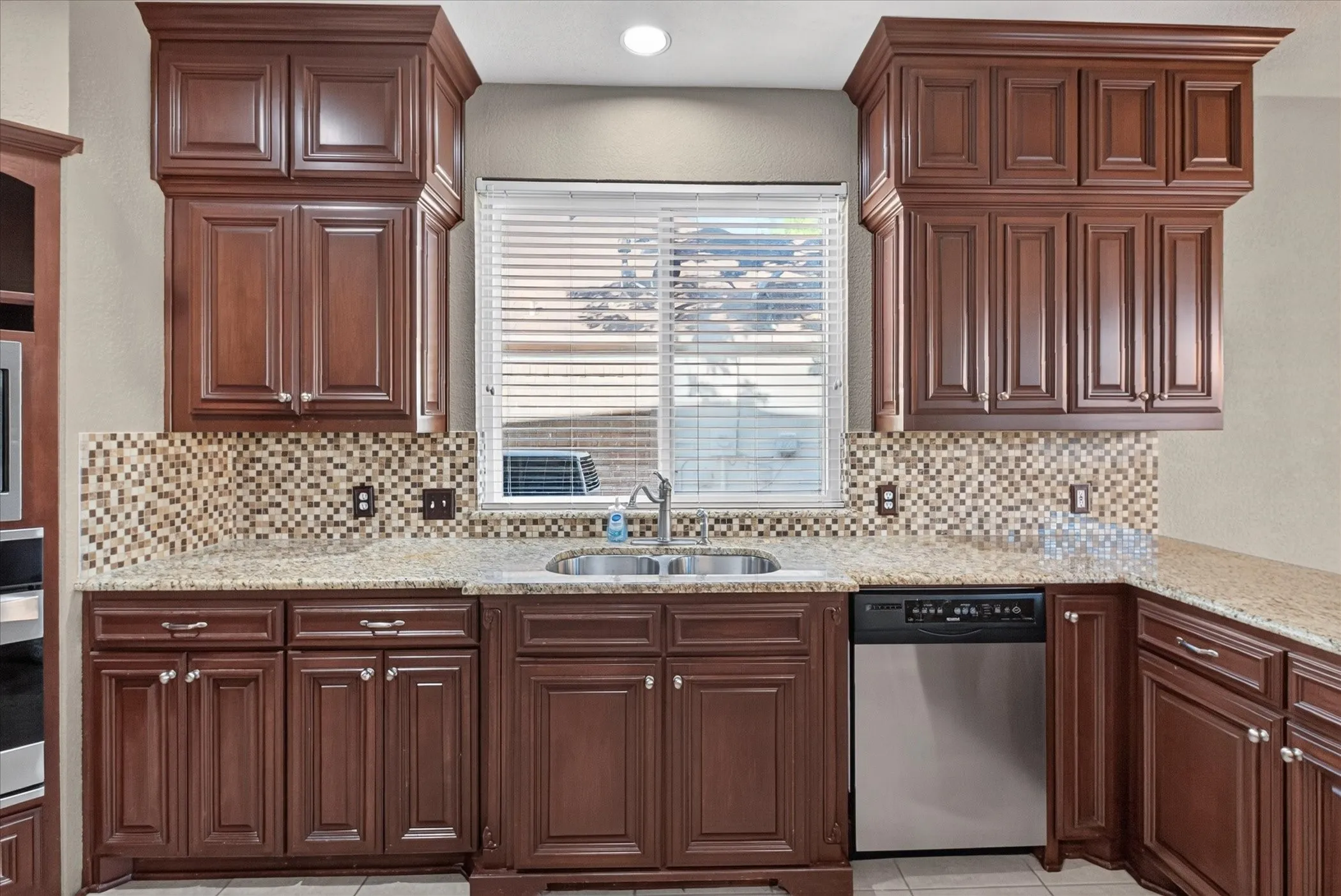 Single Family Residence For Sale in Dallas County , 448 Halifax Drive, Coppell, Texas 75019, 4 Bedroom, 4 Bathroom, 2 Garage spaces, 3,483 Sqft, built in 1991, mls#21403561, Real Estate Agent in Coppell, Homes For Sale in Dallas county, Homes For Sale in Coppell, Realtor in Coppell Texas, Real Estate Brokerage Independent Realty Texas, Luminita Cordes Realtor