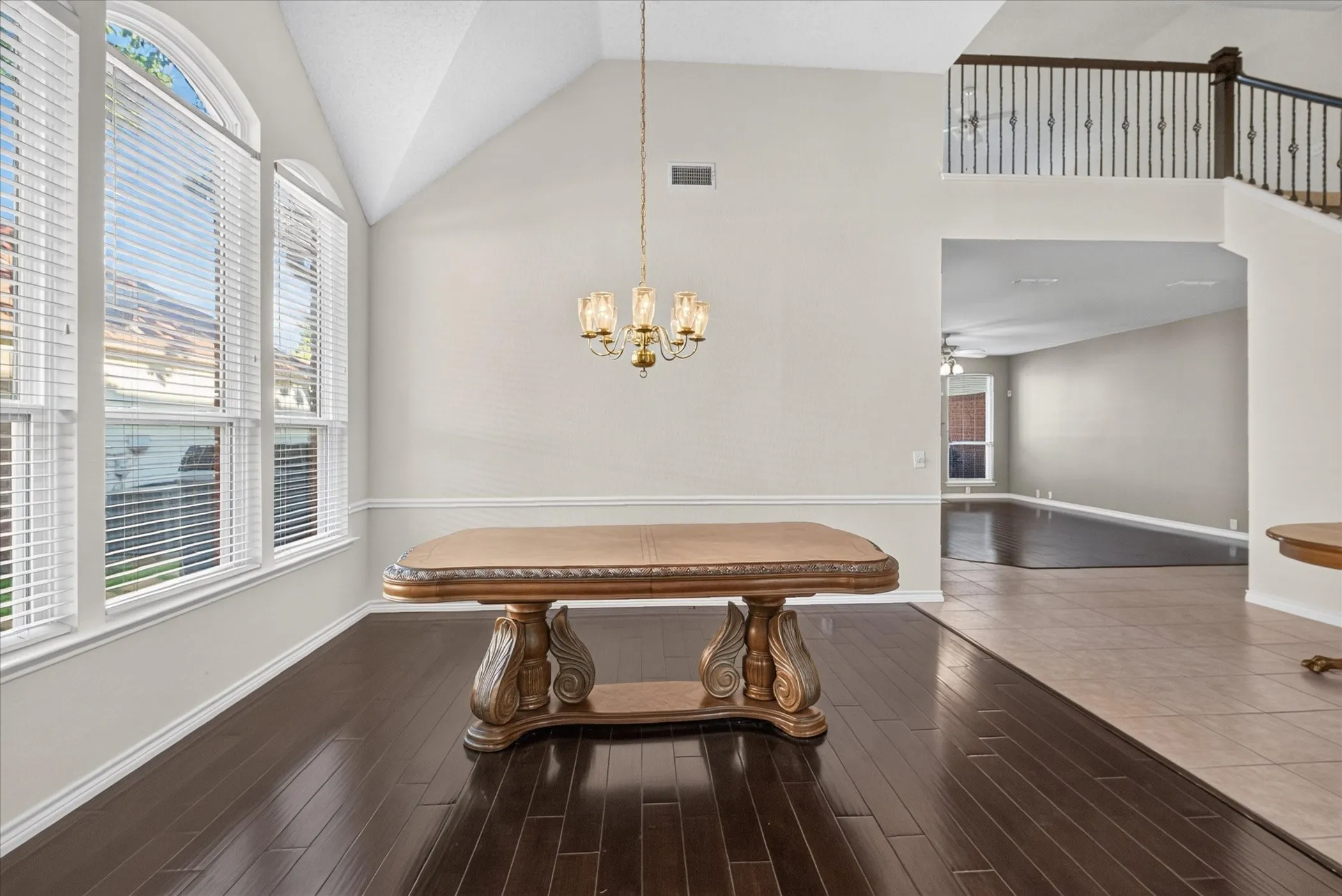 Single Family Residence For Sale in Dallas County , 448 Halifax Drive, Coppell, Texas 75019, 4 Bedroom, 4 Bathroom, 2 Garage spaces, 3,483 Sqft, built in 1991, mls#21403561, Real Estate Agent in Coppell, Homes For Sale in Dallas county, Homes For Sale in Coppell, Realtor in Coppell Texas, Real Estate Brokerage Independent Realty Texas, Luminita Cordes Realtor