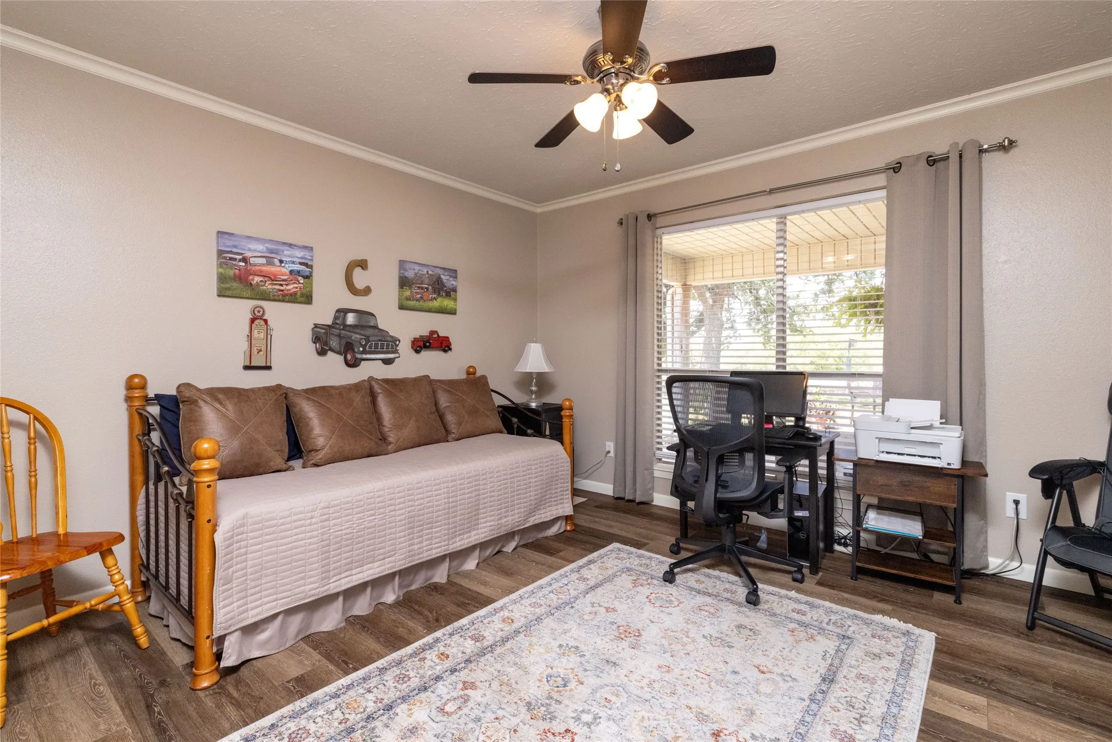 Single Family Residence For Sale in Wise County , 304 Lakeview Drive, Runaway Bay, Texas 76426, 3 Bedroom, 2 Bathroom, 2 Garage spaces, 2,537 Sqft, built in 1975, mls#21405235, Real Estate Agent in Runaway Bay, Homes For Sale in Wise county, Homes For Sale in Runaway Bay, Realtor in Runaway Bay Texas, Real Estate Brokerage Independent Realty Texas, Luminita Cordes Realtor