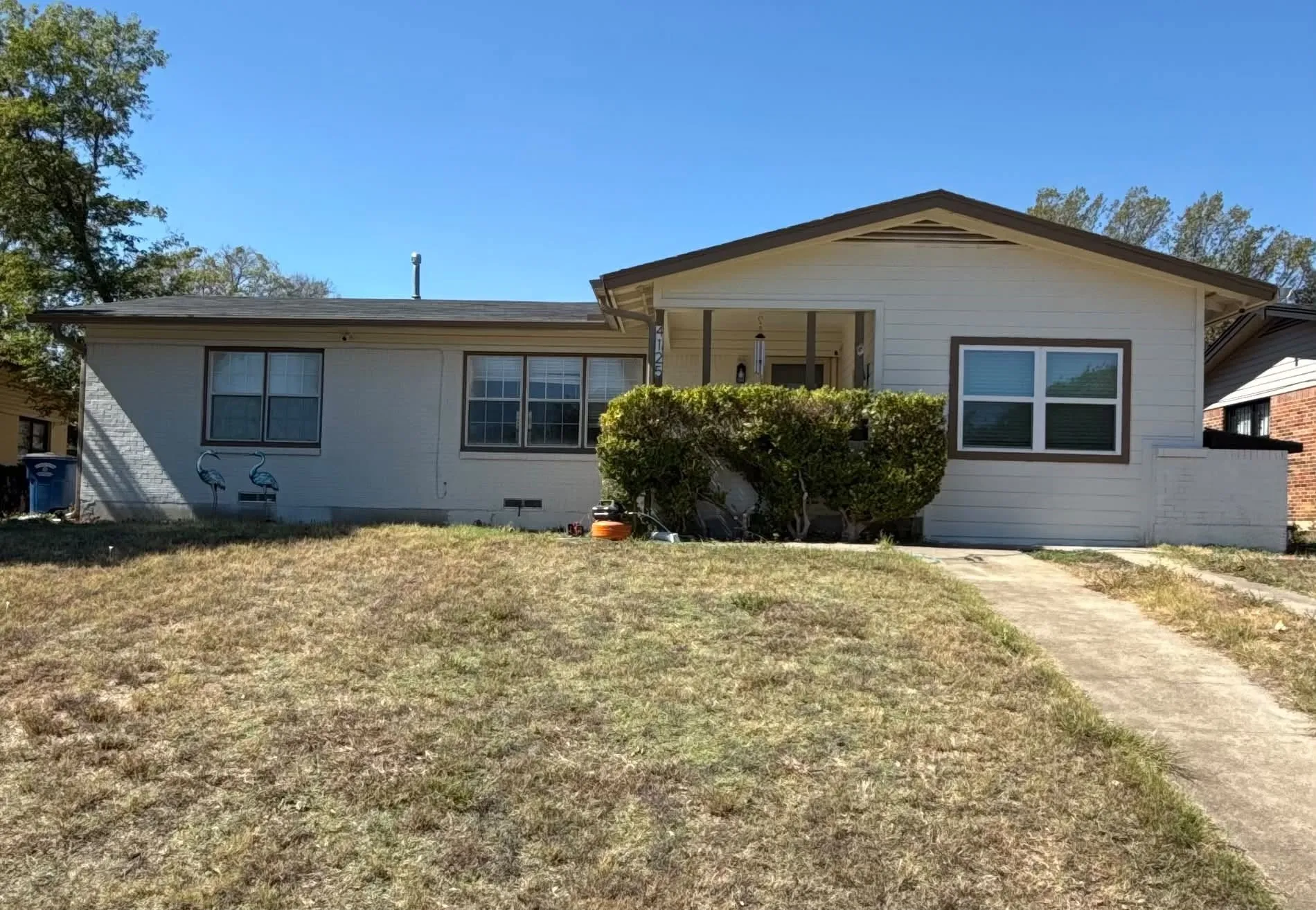 Single Family Residence For Sale in Dallas County , 4125 Fortune Lane, Dallas, Texas 75216, 3 Bedroom, 2 Bathroom, Garage spaces, 1,406 Sqft, built in 1955, mls#21403025, Real Estate Agent in Dallas, Homes For Sale in Dallas county, Homes For Sale in Dallas, Realtor in Dallas Texas, Real Estate Brokerage Independent Realty Texas, Luminita Cordes Realtor