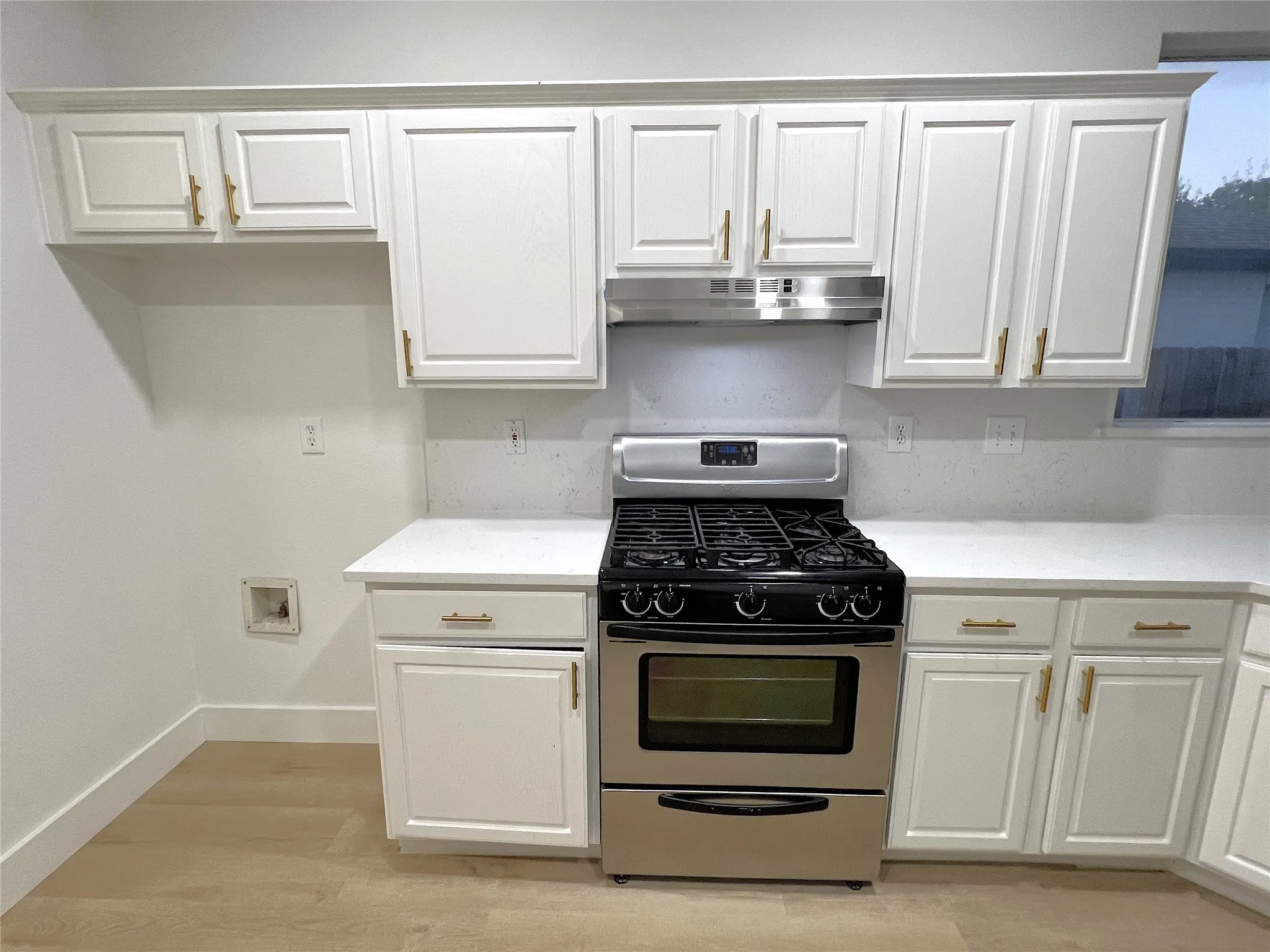 Single Family Residence For Sale in Tarrant County , 4300 Stone Hollow Way, Fort Worth, Texas 76040, 4 Bedroom, 3 Bathroom, 2 Garage spaces, 2,194 Sqft, built in 1995, mls#21404237, Real Estate Agent in Fort Worth, Homes For Sale in Tarrant county, Homes For Sale in Fort Worth, Realtor in Fort Worth Texas, Real Estate Brokerage Independent Realty Texas, Luminita Cordes Realtor