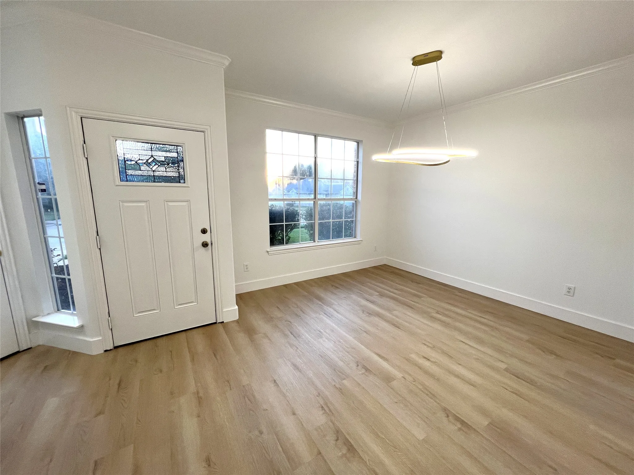 Single Family Residence For Sale in Tarrant County , 4300 Stone Hollow Way, Fort Worth, Texas 76040, 4 Bedroom, 3 Bathroom, 2 Garage spaces, 2,194 Sqft, built in 1995, mls#21404237, Real Estate Agent in Fort Worth, Homes For Sale in Tarrant county, Homes For Sale in Fort Worth, Realtor in Fort Worth Texas, Real Estate Brokerage Independent Realty Texas, Luminita Cordes Realtor