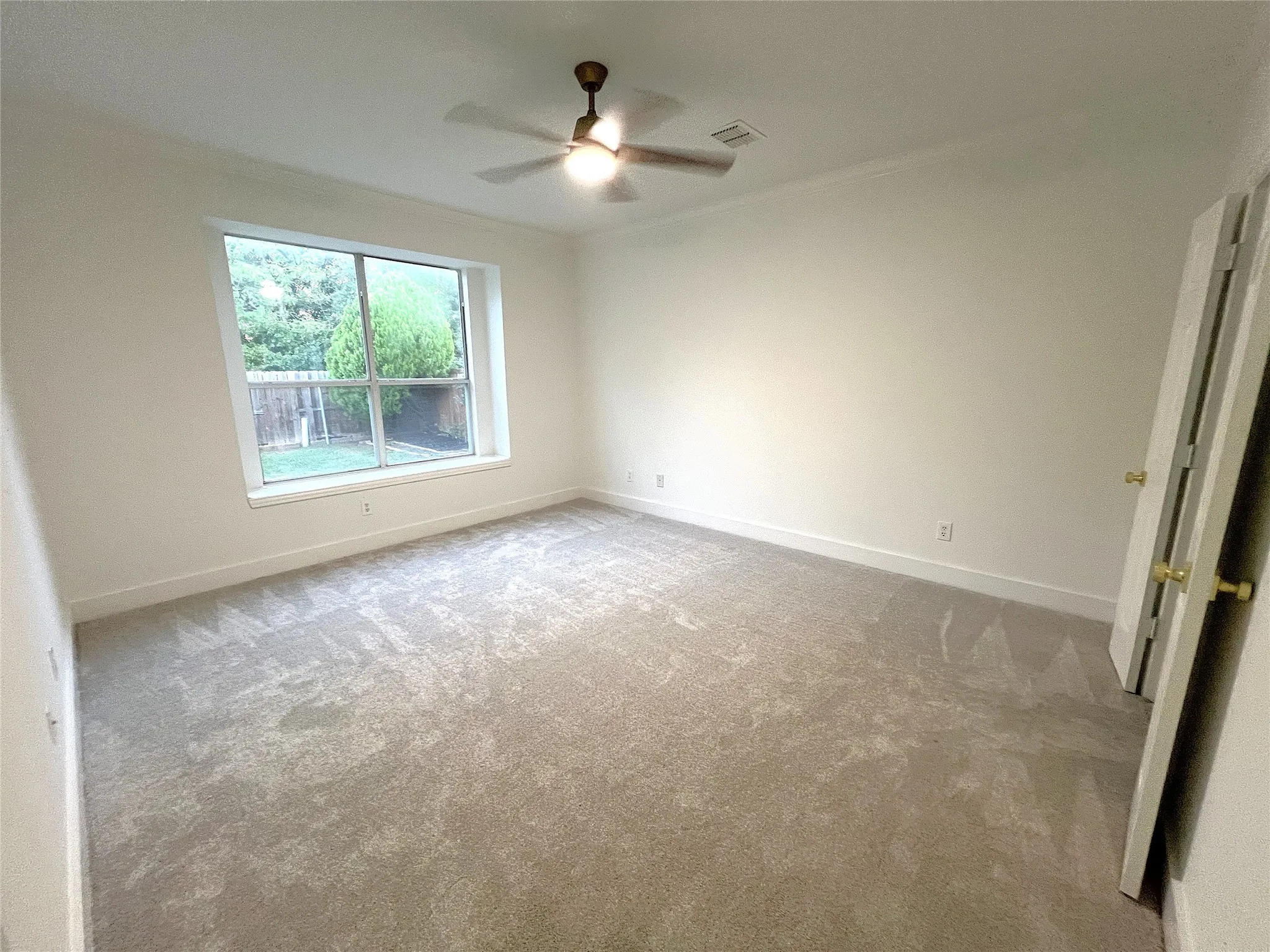 Single Family Residence For Sale in Tarrant County , 4300 Stone Hollow Way, Fort Worth, Texas 76040, 4 Bedroom, 3 Bathroom, 2 Garage spaces, 2,194 Sqft, built in 1995, mls#21404237, Real Estate Agent in Fort Worth, Homes For Sale in Tarrant county, Homes For Sale in Fort Worth, Realtor in Fort Worth Texas, Real Estate Brokerage Independent Realty Texas, Luminita Cordes Realtor