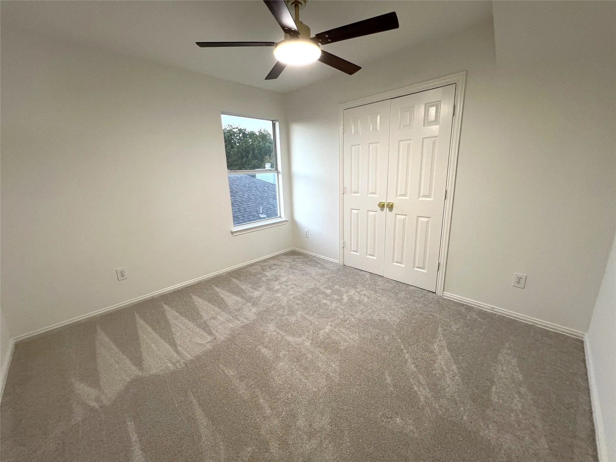 Single Family Residence For Sale in Tarrant County , 4300 Stone Hollow Way, Fort Worth, Texas 76040, 4 Bedroom, 3 Bathroom, 2 Garage spaces, 2,194 Sqft, built in 1995, mls#21404237, Real Estate Agent in Fort Worth, Homes For Sale in Tarrant county, Homes For Sale in Fort Worth, Realtor in Fort Worth Texas, Real Estate Brokerage Independent Realty Texas, Luminita Cordes Realtor