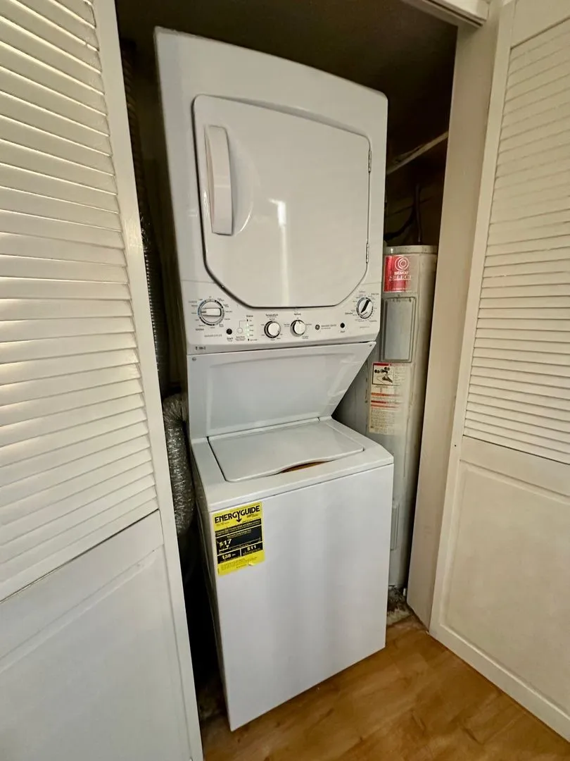 Apartment For Rent in Mc Lennan County , 1421 S 12th Street 112, Waco, Texas 76706, 2 Bedroom, 2 Bathroom, Garage spaces, 832 Sqft, built in 1984, mls#21405539, Real Estate Agent in Waco, Homes For Rent in Mc Lennan county, Homes For Rent in Waco, Realtor in Waco Texas, Real Estate Brokerage Independent Realty Texas, Luminita Cordes Realtor