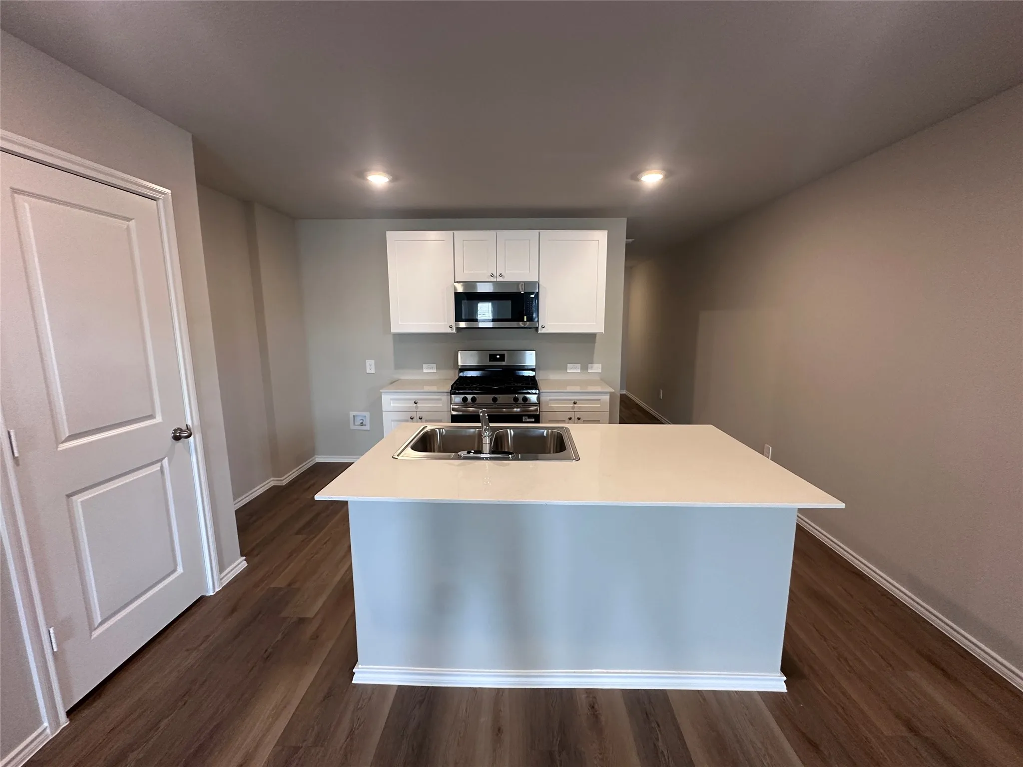 Single Family Residence For Rent in Denton County , 5549 Rollins Drive, Krum, Texas 76249, 3 Bedroom, 2 Bathroom, 2 Garage spaces, 1,434 Sqft, built in 2026, mls#21404229, Real Estate Agent in Krum, Homes For Rent in Denton county, Homes For Rent in Krum, Realtor in Krum Texas, Real Estate Brokerage Independent Realty Texas, Luminita Cordes Realtor