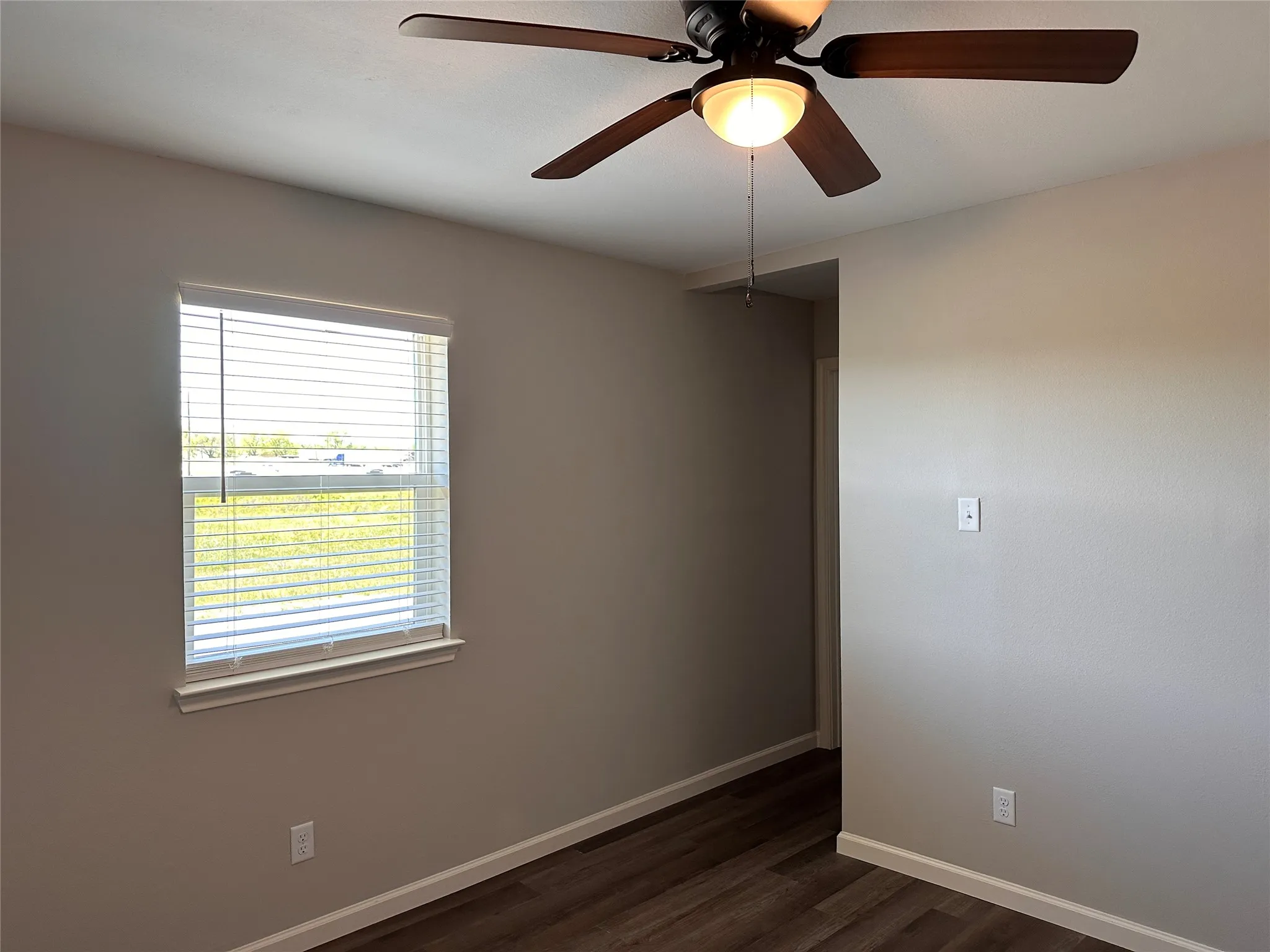 Apartment For Rent in Hopkins County , 11015 W Interstate Highway 30 5, Cumby, Texas 75433, 2 Bedroom, 1 Bathroom, Garage spaces, 2,616 Sqft, built in 1997, mls#21405542, Real Estate Agent in Cumby, Homes For Rent in Hopkins county, Homes For Rent in Cumby, Realtor in Cumby Texas, Real Estate Brokerage Independent Realty Texas, Luminita Cordes Realtor