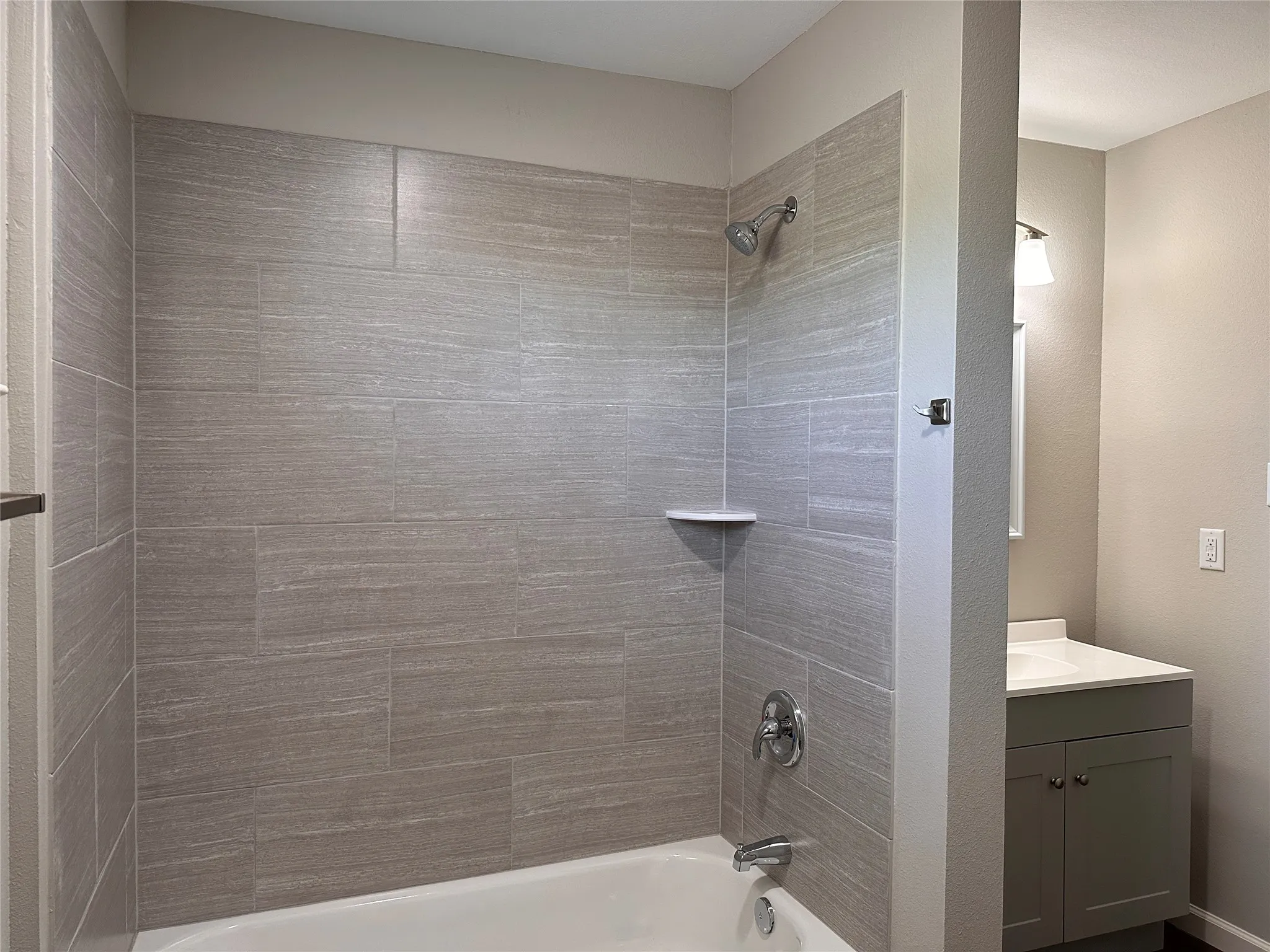Apartment For Rent in Hopkins County , 11015 W Interstate Highway 30 5, Cumby, Texas 75433, 2 Bedroom, 1 Bathroom, Garage spaces, 2,616 Sqft, built in 1997, mls#21405542, Real Estate Agent in Cumby, Homes For Rent in Hopkins county, Homes For Rent in Cumby, Realtor in Cumby Texas, Real Estate Brokerage Independent Realty Texas, Luminita Cordes Realtor