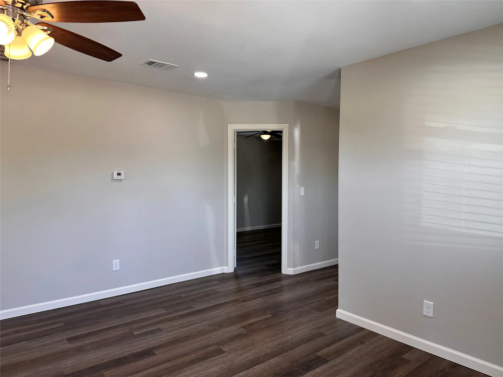 Apartment For Rent in Hopkins County , 11015 W Interstate Highway 30 5, Cumby, Texas 75433, 2 Bedroom, 1 Bathroom, Garage spaces, 2,616 Sqft, built in 1997, mls#21405542, Real Estate Agent in Cumby, Homes For Rent in Hopkins county, Homes For Rent in Cumby, Realtor in Cumby Texas, Real Estate Brokerage Independent Realty Texas, Luminita Cordes Realtor