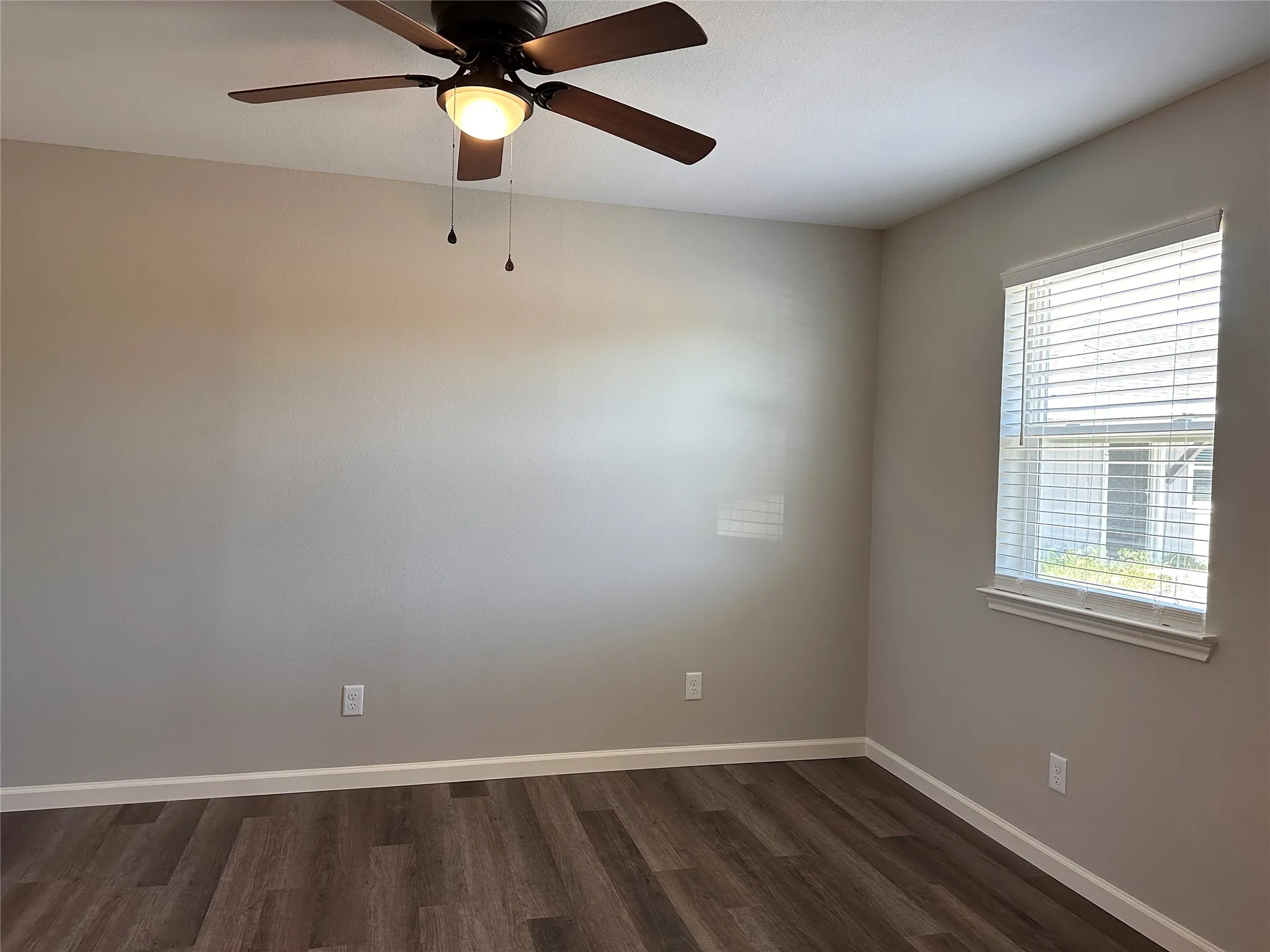 Apartment For Rent in Hopkins County , 11015 W Interstate Highway 30 5, Cumby, Texas 75433, 2 Bedroom, 1 Bathroom, Garage spaces, 2,616 Sqft, built in 1997, mls#21405542, Real Estate Agent in Cumby, Homes For Rent in Hopkins county, Homes For Rent in Cumby, Realtor in Cumby Texas, Real Estate Brokerage Independent Realty Texas, Luminita Cordes Realtor