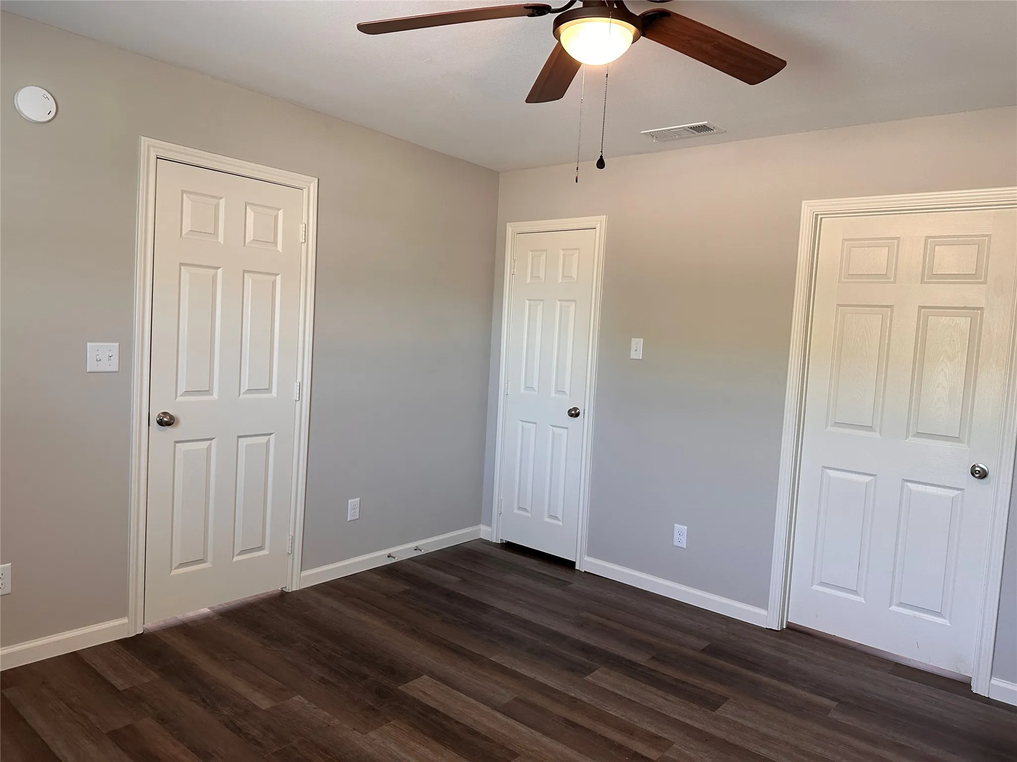 Apartment For Rent in Hopkins County , 11015 W Interstate Highway 30 5, Cumby, Texas 75433, 2 Bedroom, 1 Bathroom, Garage spaces, 2,616 Sqft, built in 1997, mls#21405542, Real Estate Agent in Cumby, Homes For Rent in Hopkins county, Homes For Rent in Cumby, Realtor in Cumby Texas, Real Estate Brokerage Independent Realty Texas, Luminita Cordes Realtor