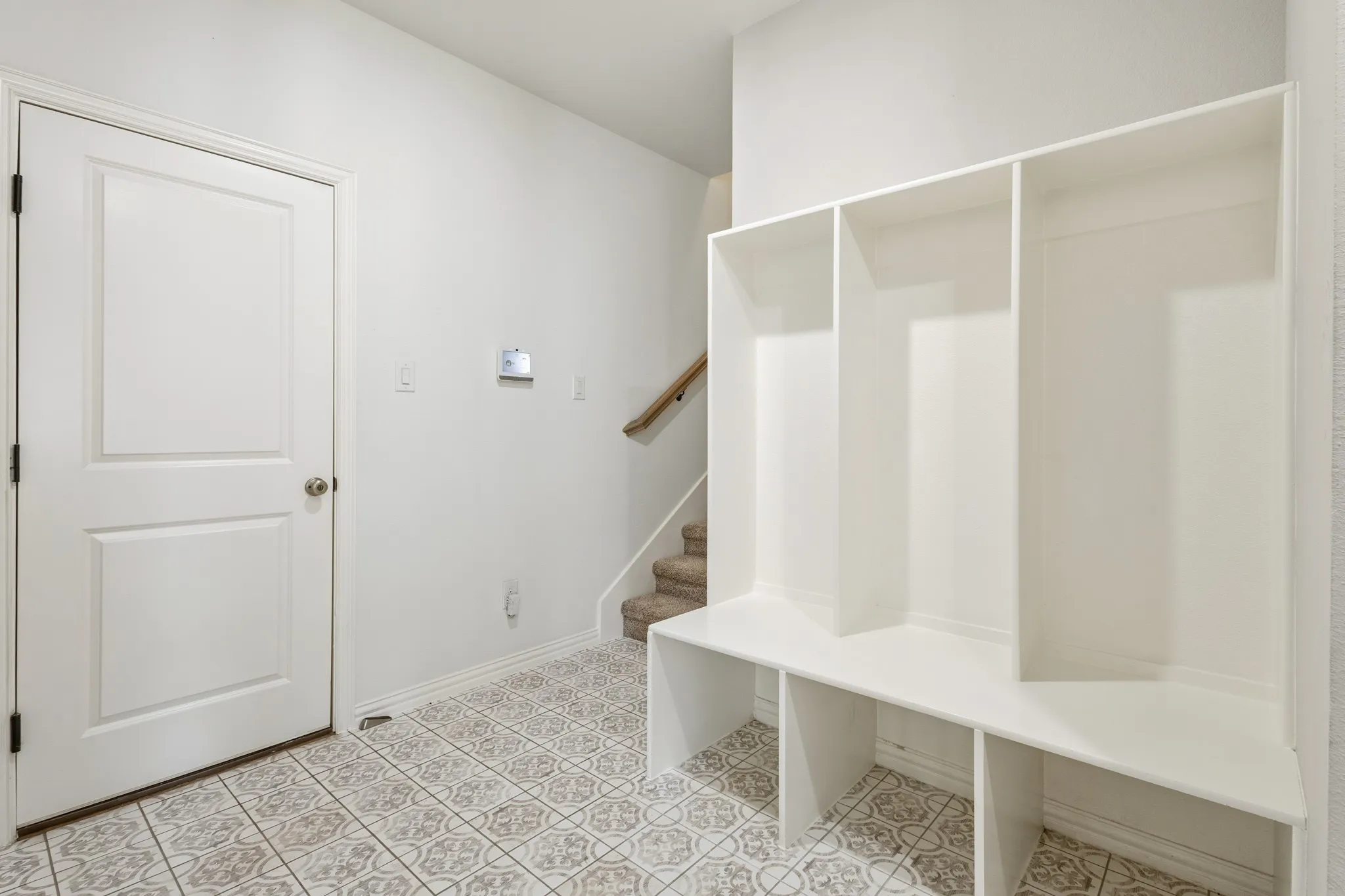 Single Family Residence For Sale in Ellis County , 410 Silo Court, Waxahachie, Texas 75167, 4 Bedroom, 3 Bathroom, 3 Garage spaces, 3,158 Sqft, built in 2022, mls#21405544, Real Estate Agent in Waxahachie, Homes For Sale in Ellis county, Homes For Sale in Waxahachie, Realtor in Waxahachie Texas, Real Estate Brokerage Independent Realty Texas, Luminita Cordes Realtor