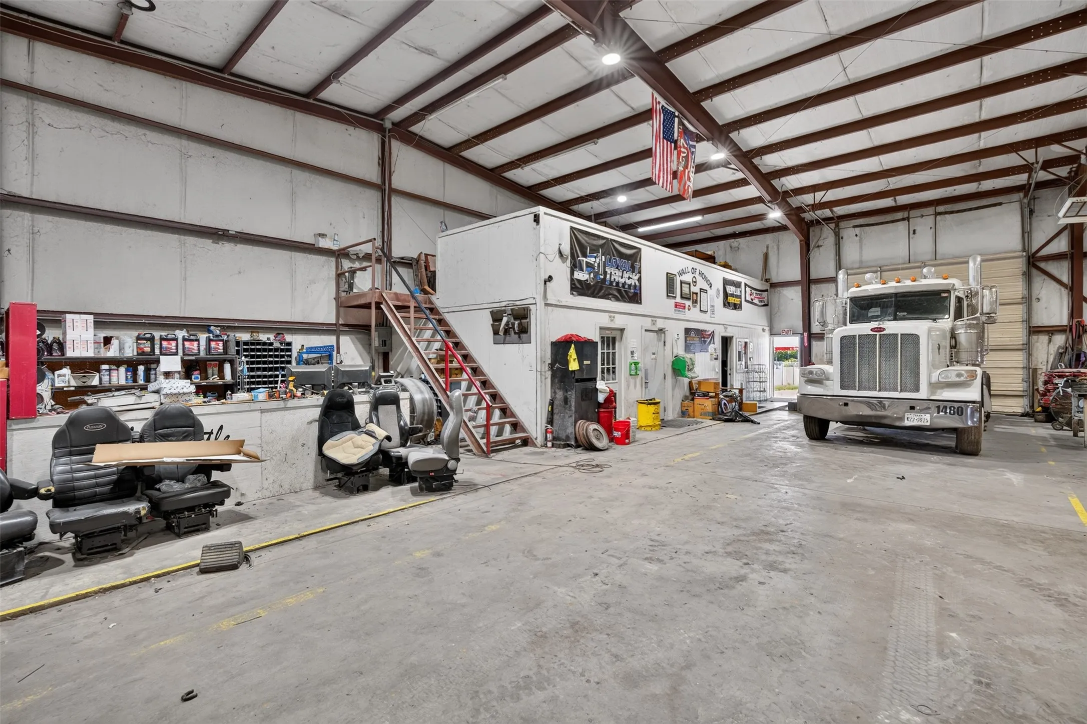 Industrial For Sale in Johnson County , 3670 W Highway 67, Cleburne, Texas 76033, 0, 0, Garage spaces, 11,200 Sqft, built in 2001, mls#21402916, Real Estate Agent in Cleburne, Homes For Sale in Johnson county, Homes For Sale in Cleburne, Realtor in Cleburne Texas, Real Estate Brokerage Independent Realty Texas, Luminita Cordes Realtor