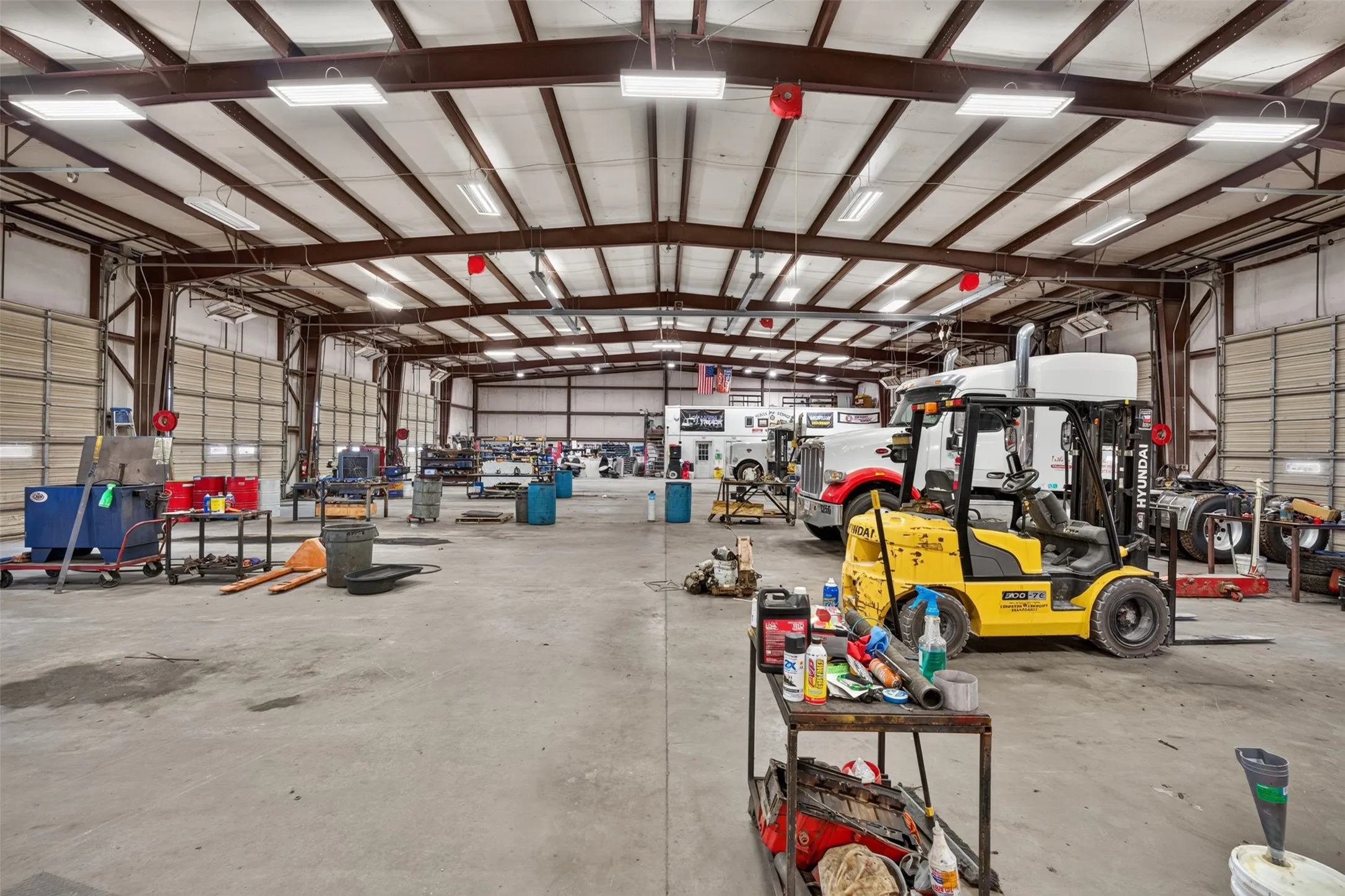 Industrial For Sale in Johnson County , 3670 W Highway 67, Cleburne, Texas 76033, 0, 0, Garage spaces, 11,200 Sqft, built in 2001, mls#21402916, Real Estate Agent in Cleburne, Homes For Sale in Johnson county, Homes For Sale in Cleburne, Realtor in Cleburne Texas, Real Estate Brokerage Independent Realty Texas, Luminita Cordes Realtor