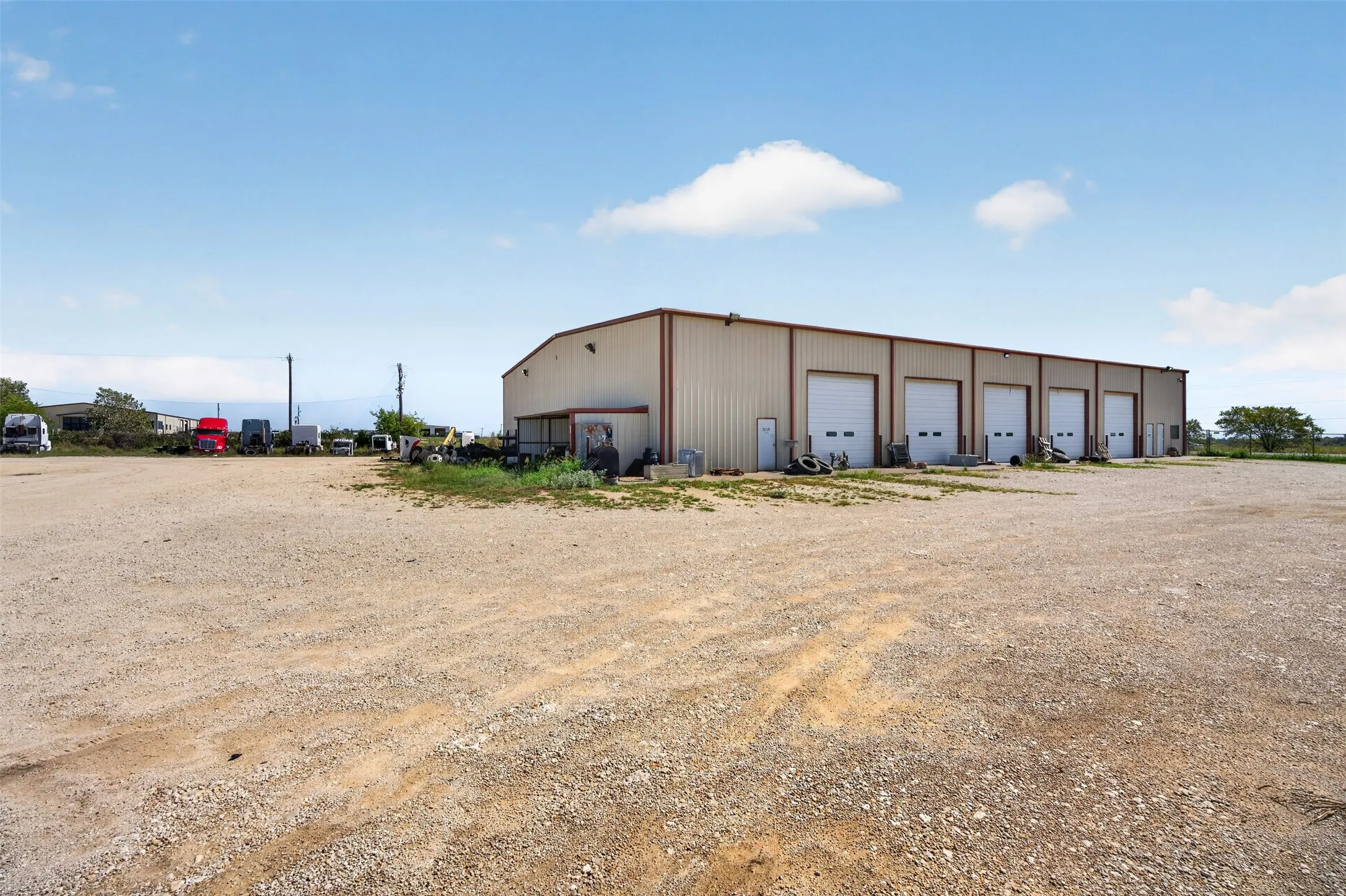 Industrial For Sale in Johnson County , 3670 W Highway 67, Cleburne, Texas 76033, 0, 0, Garage spaces, 11,200 Sqft, built in 2001, mls#21402916, Real Estate Agent in Cleburne, Homes For Sale in Johnson county, Homes For Sale in Cleburne, Realtor in Cleburne Texas, Real Estate Brokerage Independent Realty Texas, Luminita Cordes Realtor