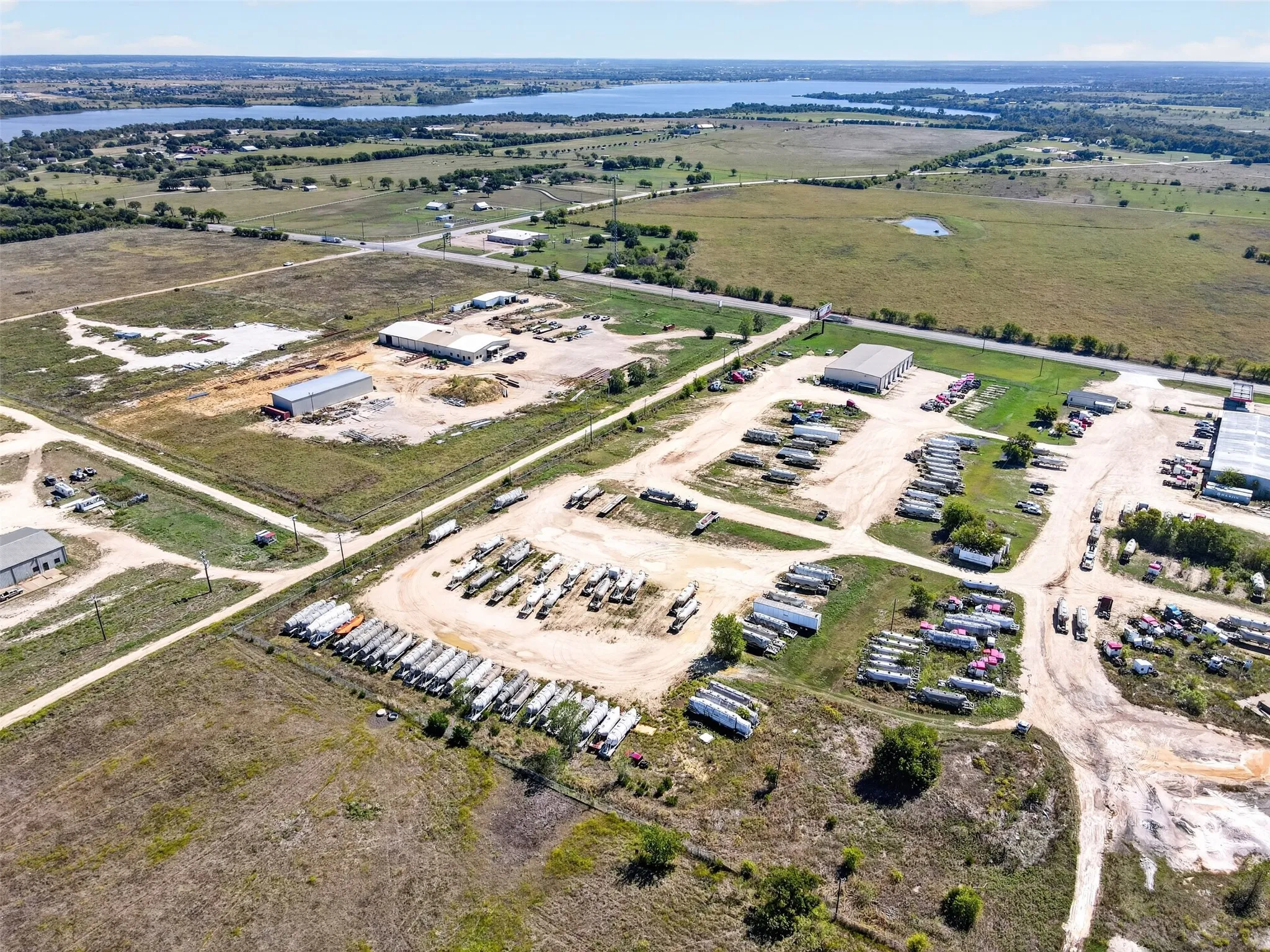 Industrial For Sale in Johnson County , 3670 W Highway 67, Cleburne, Texas 76033, 0, 0, Garage spaces, 11,200 Sqft, built in 2001, mls#21402916, Real Estate Agent in Cleburne, Homes For Sale in Johnson county, Homes For Sale in Cleburne, Realtor in Cleburne Texas, Real Estate Brokerage Independent Realty Texas, Luminita Cordes Realtor