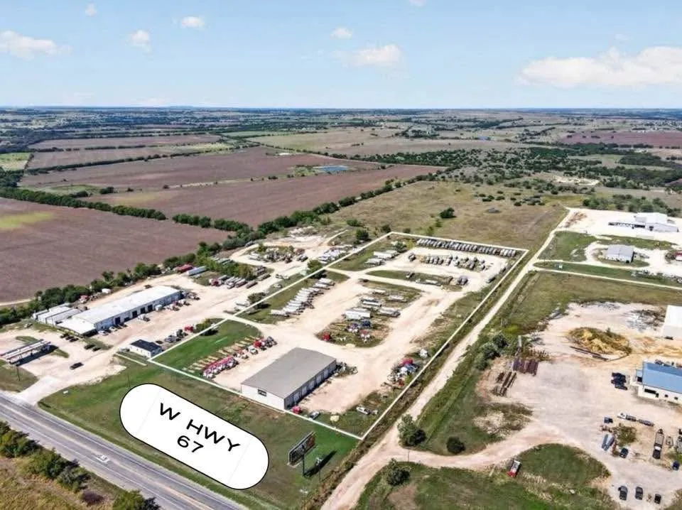 Industrial For Sale in Johnson County , 3670 W Highway 67, Cleburne, Texas 76033, 0, 0, Garage spaces, 11,200 Sqft, built in 2001, mls#21402916, Real Estate Agent in Cleburne, Homes For Sale in Johnson county, Homes For Sale in Cleburne, Realtor in Cleburne Texas, Real Estate Brokerage Independent Realty Texas, Luminita Cordes Realtor