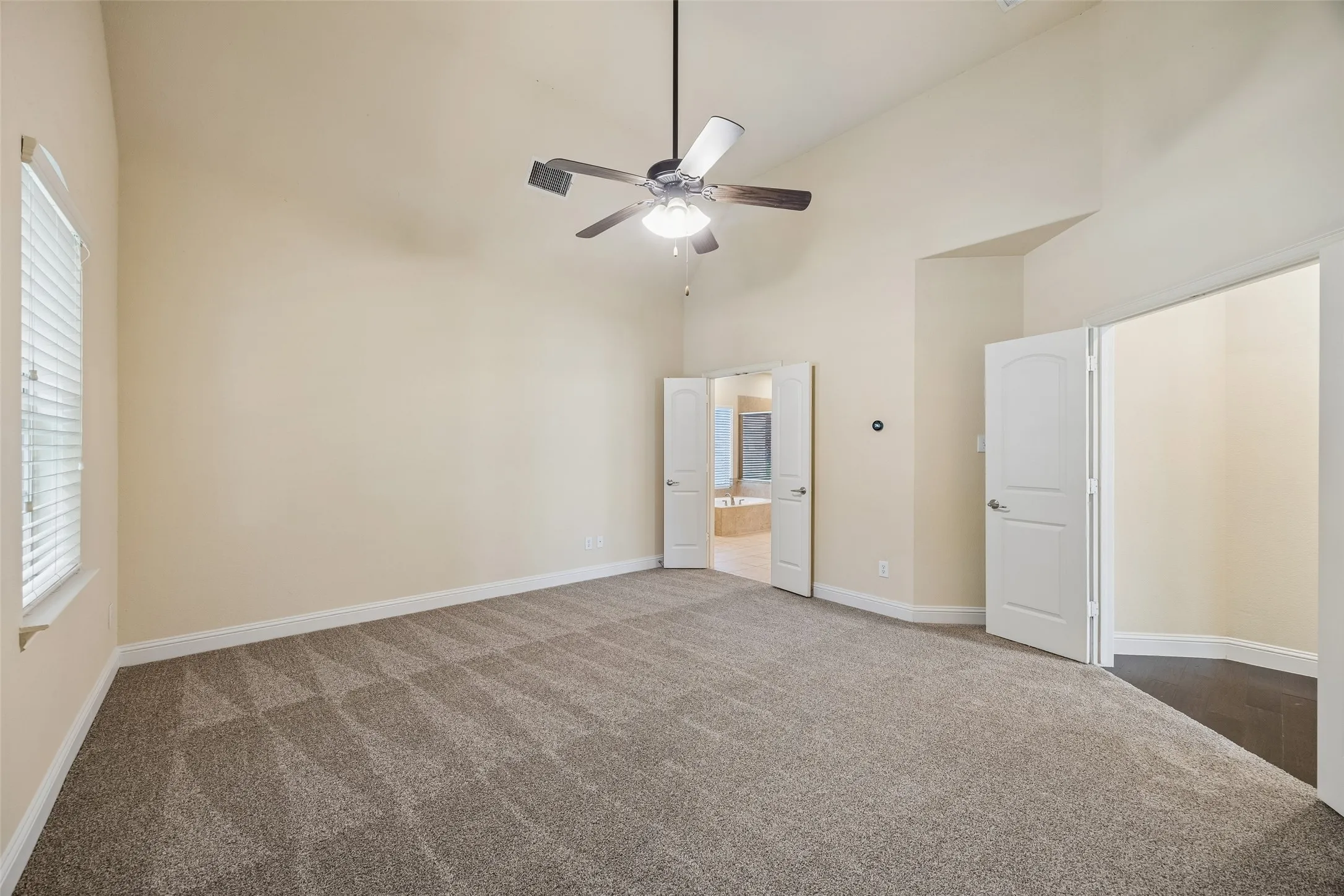Single Family Residence For Rent in Collin County , 15994 Trail Glen Drive, Frisco, Texas 75035, 4 Bedroom, 4 Bathroom, 2 Garage spaces, 3,848 Sqft, built in 2012, mls#21405500, Real Estate Agent in Frisco, Homes For Rent in Collin county, Homes For Rent in Frisco, Realtor in Frisco Texas, Real Estate Brokerage Independent Realty Texas, Luminita Cordes Realtor