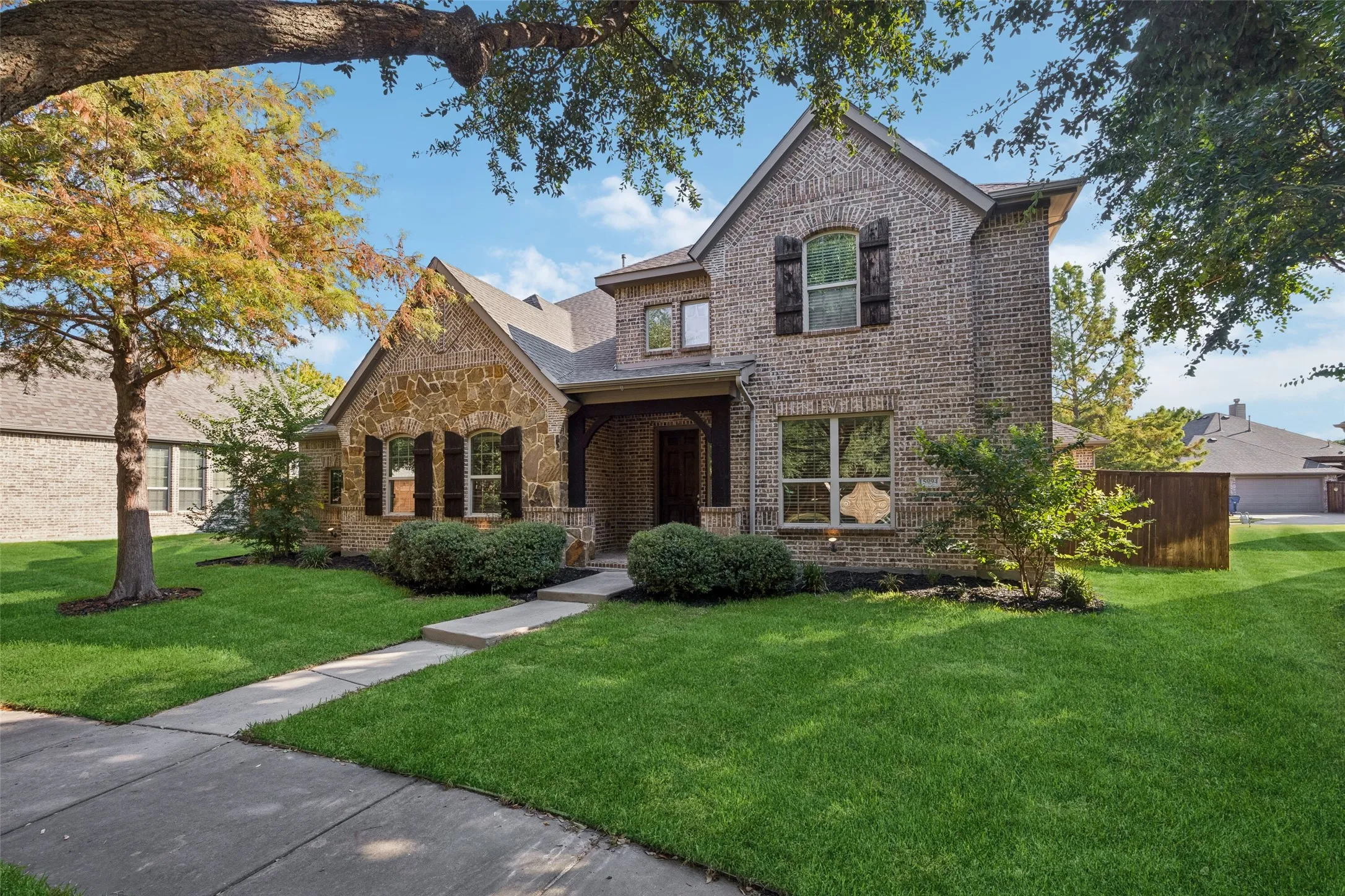 Single Family Residence For Rent in Collin County , 15994 Trail Glen Drive, Frisco, Texas 75035, 4 Bedroom, 4 Bathroom, 2 Garage spaces, 3,848 Sqft, built in 2012, mls#21405500, Real Estate Agent in Frisco, Homes For Rent in Collin county, Homes For Rent in Frisco, Realtor in Frisco Texas, Real Estate Brokerage Independent Realty Texas, Luminita Cordes Realtor