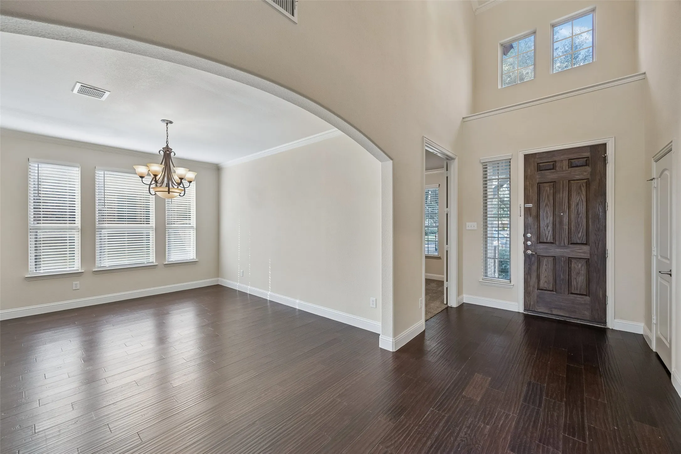Single Family Residence For Rent in Collin County , 15994 Trail Glen Drive, Frisco, Texas 75035, 4 Bedroom, 4 Bathroom, 2 Garage spaces, 3,848 Sqft, built in 2012, mls#21405500, Real Estate Agent in Frisco, Homes For Rent in Collin county, Homes For Rent in Frisco, Realtor in Frisco Texas, Real Estate Brokerage Independent Realty Texas, Luminita Cordes Realtor