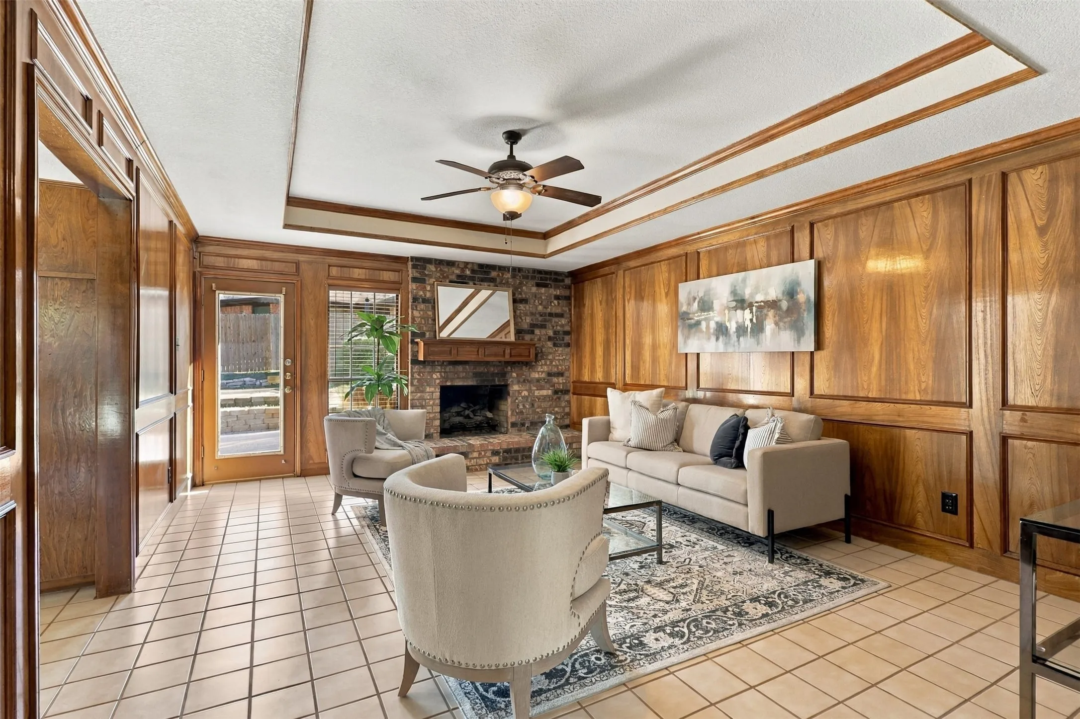 Single Family Residence For Sale in Tarrant County , 5304 Ridge Springs Court, Arlington, Texas 76017, 3 Bedroom, 2 Bathroom, 2 Garage spaces, 1,660 Sqft, built in 1984, mls#21386968, Real Estate Agent in Arlington, Homes For Sale in Tarrant county, Homes For Sale in Arlington, Realtor in Arlington Texas, Real Estate Brokerage Independent Realty Texas, Luminita Cordes Realtor