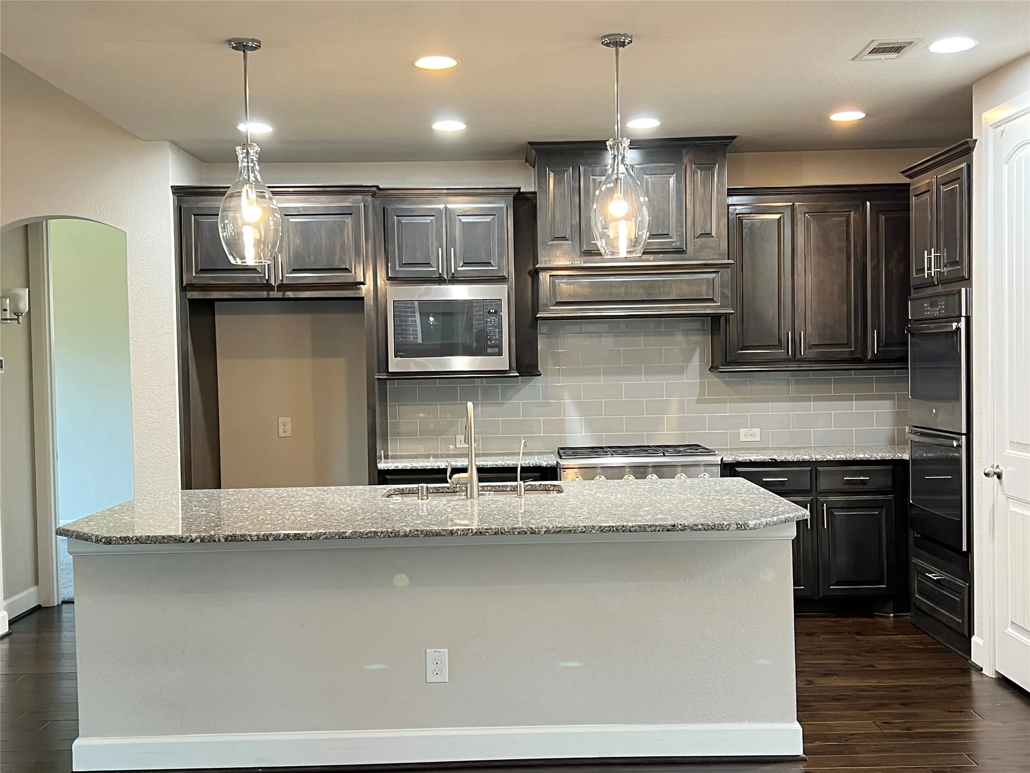 Single Family Residence For Rent in Denton County , 4959 Gleneagle Drive, Flower Mound, Texas 75028, 4 Bedroom, 3 Bathroom, 2 Garage spaces, 2,807 Sqft, built in 2017, mls#21405551, Real Estate Agent in Flower Mound, Homes For Rent in Denton county, Homes For Rent in Flower Mound, Realtor in Flower Mound Texas, Real Estate Brokerage Independent Realty Texas, Luminita Cordes Realtor