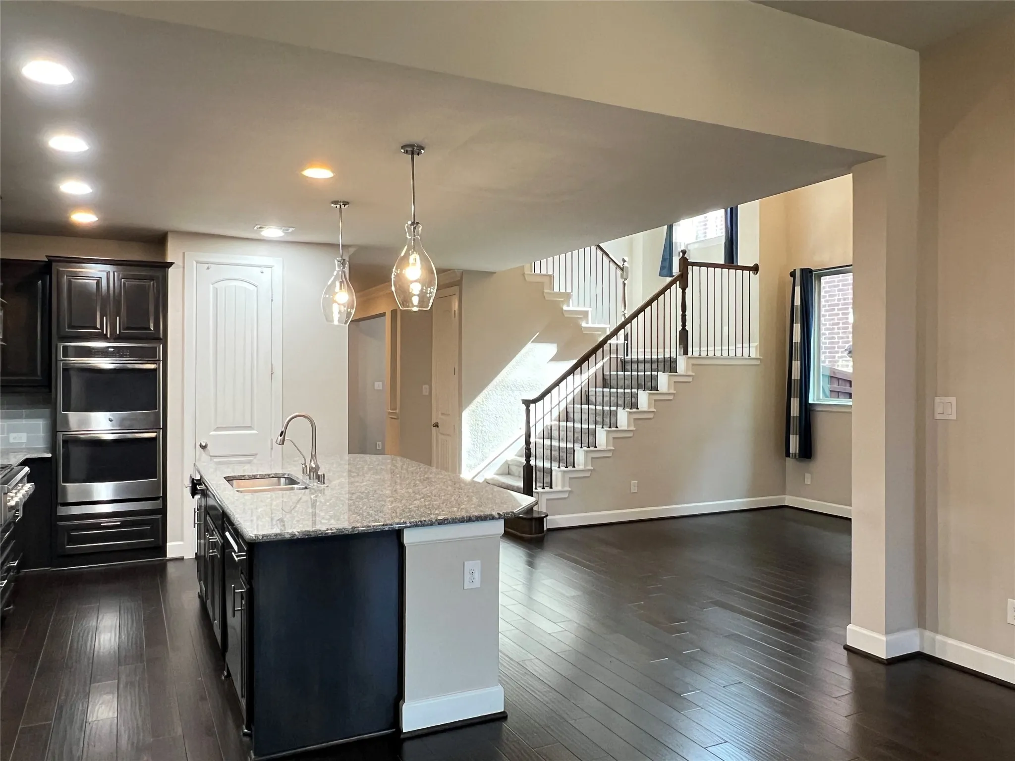 Single Family Residence For Rent in Denton County , 4959 Gleneagle Drive, Flower Mound, Texas 75028, 4 Bedroom, 3 Bathroom, 2 Garage spaces, 2,807 Sqft, built in 2017, mls#21405551, Real Estate Agent in Flower Mound, Homes For Rent in Denton county, Homes For Rent in Flower Mound, Realtor in Flower Mound Texas, Real Estate Brokerage Independent Realty Texas, Luminita Cordes Realtor
