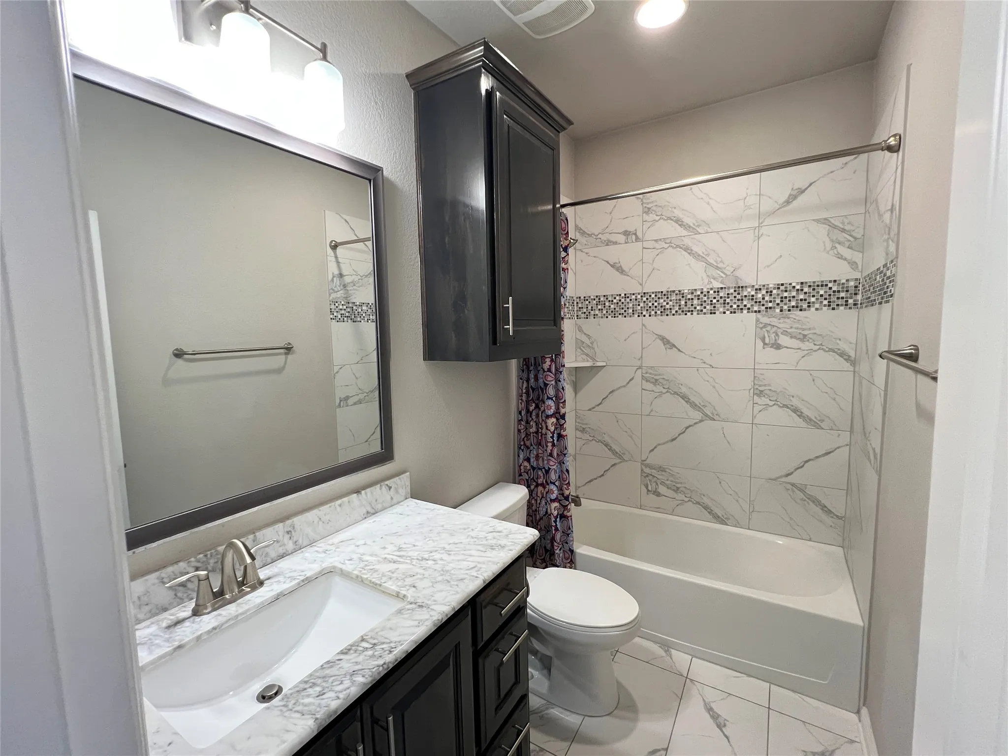 Single Family Residence For Rent in Denton County , 4959 Gleneagle Drive, Flower Mound, Texas 75028, 4 Bedroom, 3 Bathroom, 2 Garage spaces, 2,807 Sqft, built in 2017, mls#21405551, Real Estate Agent in Flower Mound, Homes For Rent in Denton county, Homes For Rent in Flower Mound, Realtor in Flower Mound Texas, Real Estate Brokerage Independent Realty Texas, Luminita Cordes Realtor