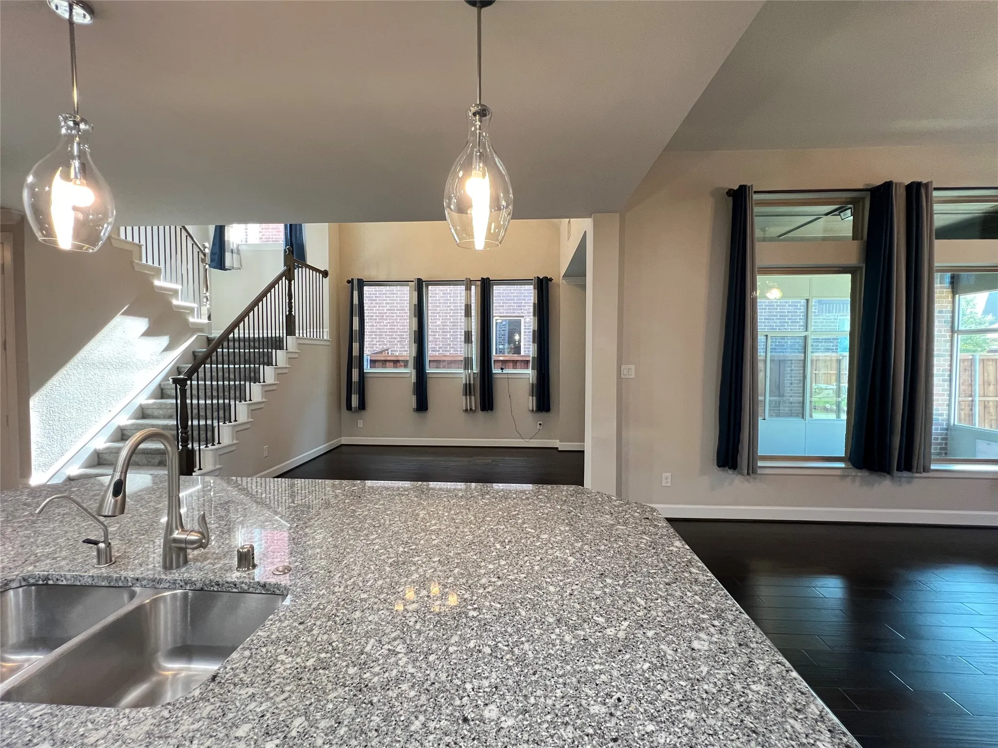 Single Family Residence For Rent in Denton County , 4959 Gleneagle Drive, Flower Mound, Texas 75028, 4 Bedroom, 3 Bathroom, 2 Garage spaces, 2,807 Sqft, built in 2017, mls#21405551, Real Estate Agent in Flower Mound, Homes For Rent in Denton county, Homes For Rent in Flower Mound, Realtor in Flower Mound Texas, Real Estate Brokerage Independent Realty Texas, Luminita Cordes Realtor