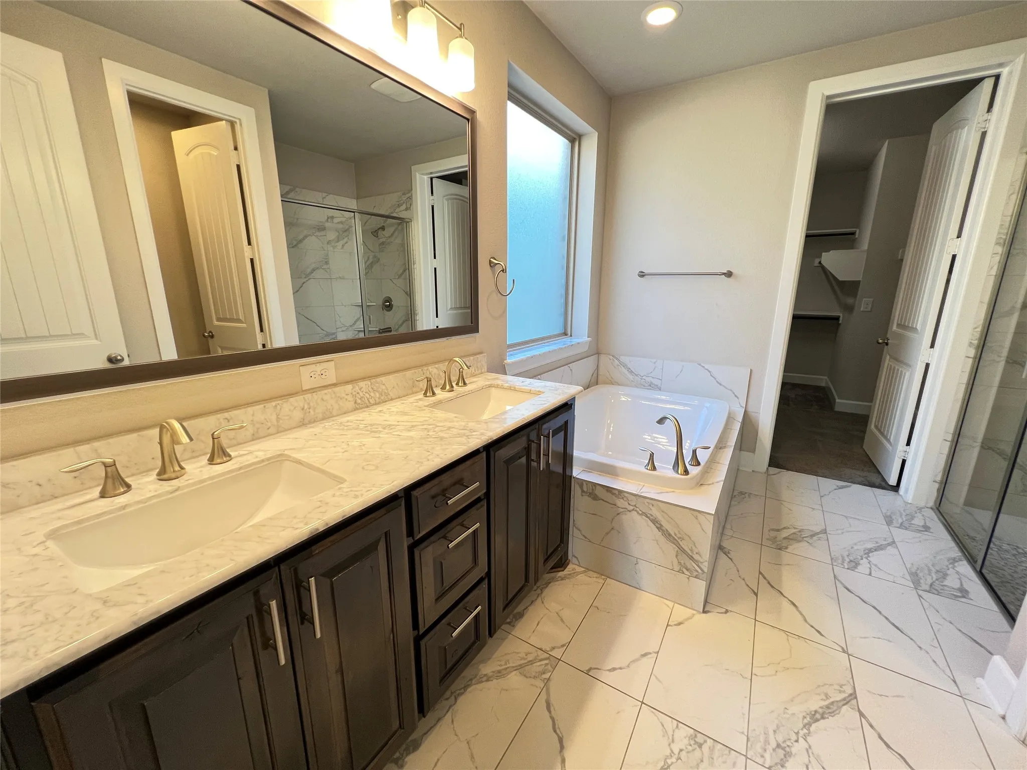 Single Family Residence For Rent in Denton County , 4959 Gleneagle Drive, Flower Mound, Texas 75028, 4 Bedroom, 3 Bathroom, 2 Garage spaces, 2,807 Sqft, built in 2017, mls#21405551, Real Estate Agent in Flower Mound, Homes For Rent in Denton county, Homes For Rent in Flower Mound, Realtor in Flower Mound Texas, Real Estate Brokerage Independent Realty Texas, Luminita Cordes Realtor