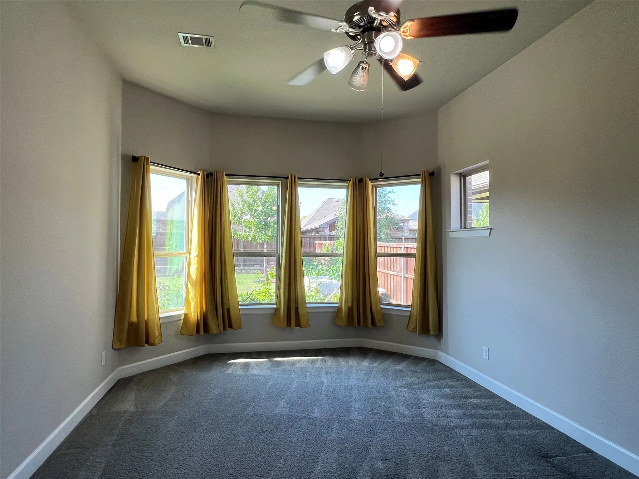 Single Family Residence For Rent in Denton County , 4959 Gleneagle Drive, Flower Mound, Texas 75028, 4 Bedroom, 3 Bathroom, 2 Garage spaces, 2,807 Sqft, built in 2017, mls#21405551, Real Estate Agent in Flower Mound, Homes For Rent in Denton county, Homes For Rent in Flower Mound, Realtor in Flower Mound Texas, Real Estate Brokerage Independent Realty Texas, Luminita Cordes Realtor