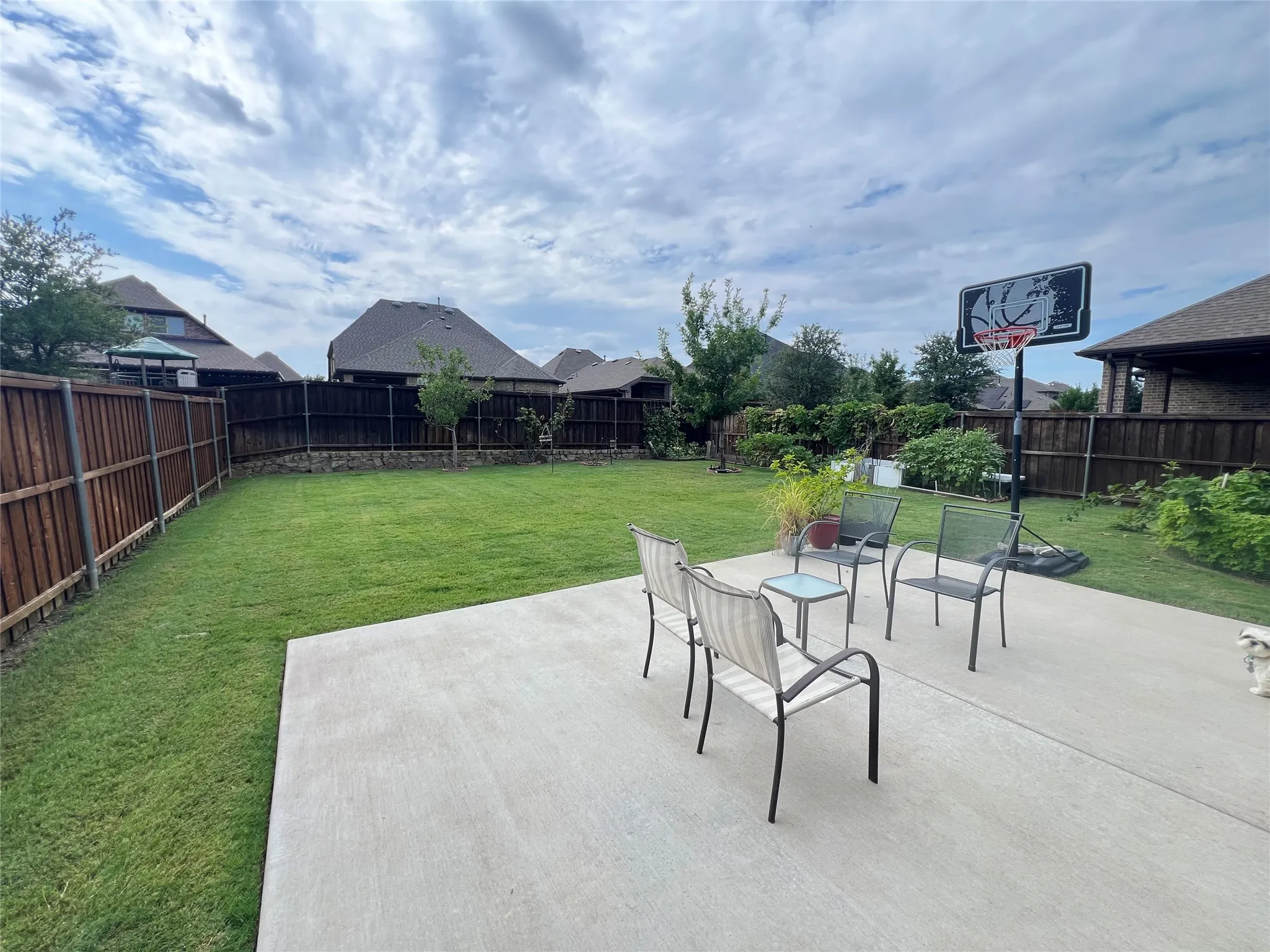Single Family Residence For Rent in Denton County , 4959 Gleneagle Drive, Flower Mound, Texas 75028, 4 Bedroom, 3 Bathroom, 2 Garage spaces, 2,807 Sqft, built in 2017, mls#21405551, Real Estate Agent in Flower Mound, Homes For Rent in Denton county, Homes For Rent in Flower Mound, Realtor in Flower Mound Texas, Real Estate Brokerage Independent Realty Texas, Luminita Cordes Realtor