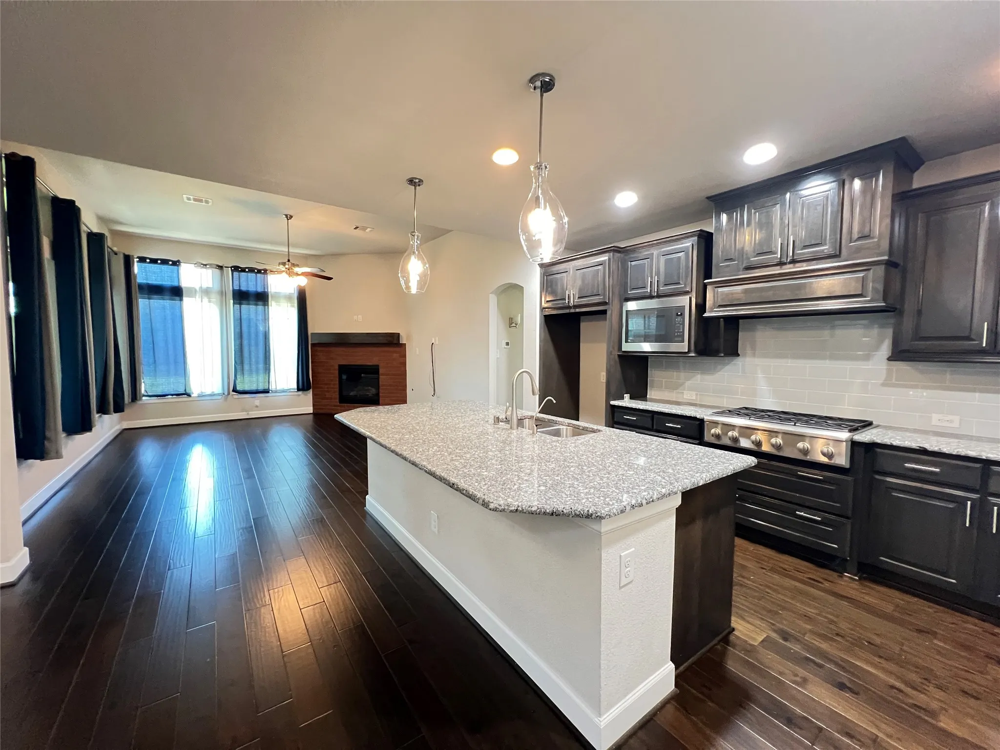 Single Family Residence For Rent in Denton County , 4959 Gleneagle Drive, Flower Mound, Texas 75028, 4 Bedroom, 3 Bathroom, 2 Garage spaces, 2,807 Sqft, built in 2017, mls#21405551, Real Estate Agent in Flower Mound, Homes For Rent in Denton county, Homes For Rent in Flower Mound, Realtor in Flower Mound Texas, Real Estate Brokerage Independent Realty Texas, Luminita Cordes Realtor